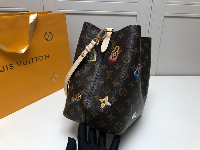 LOV2 Bags - Luxurious Bags  2058