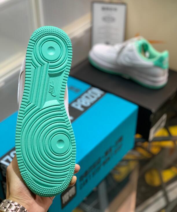 SAMC - NKE Shoes - 707