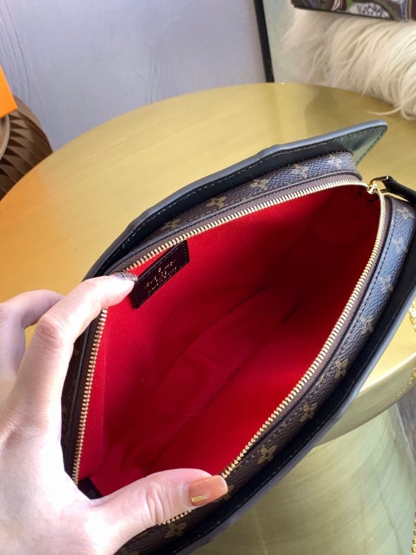 LOV2 Bags - Luxurious Bags  1418