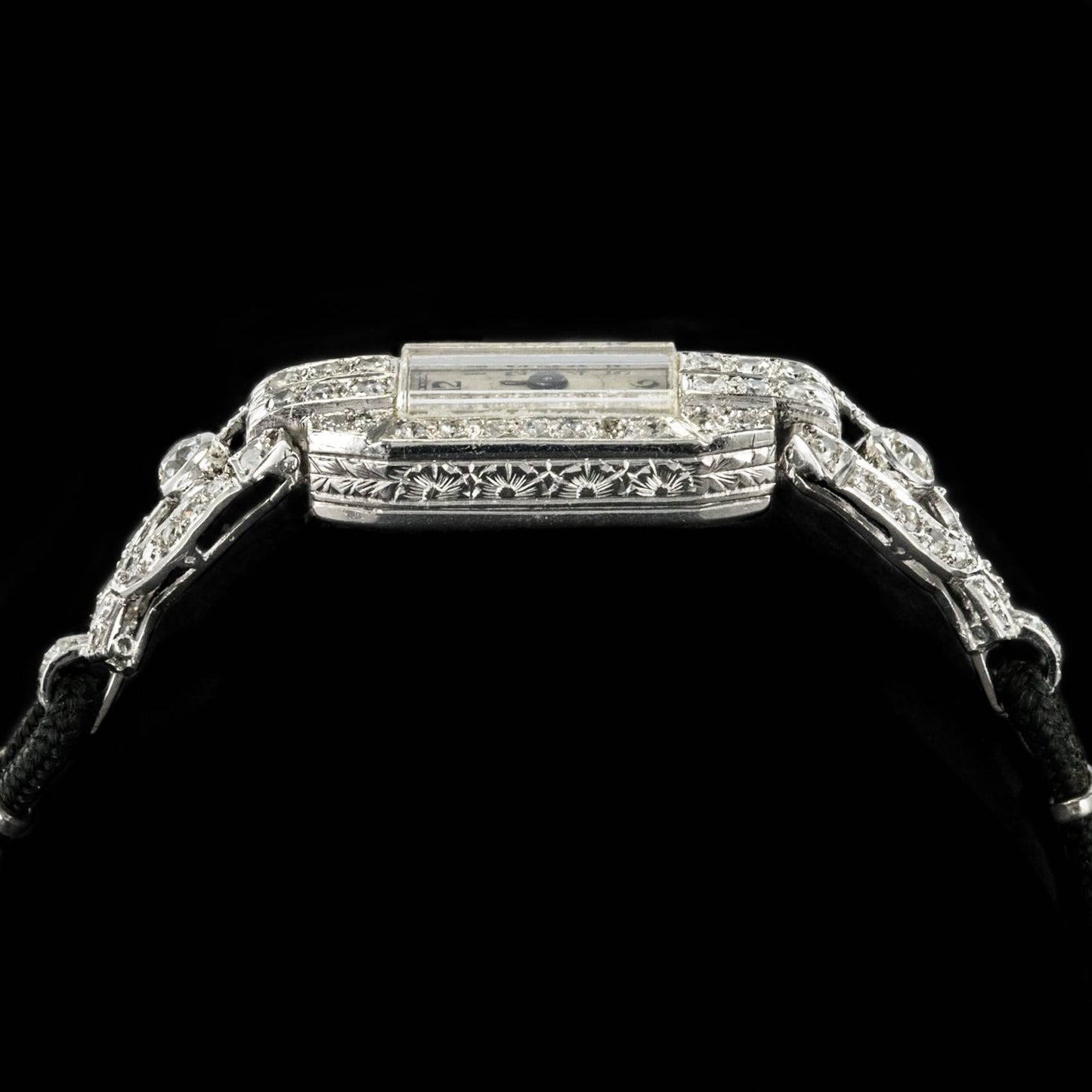 Ladies Platinum white gold Diamond French Art Deco Mechanical Wristwatch, 1925