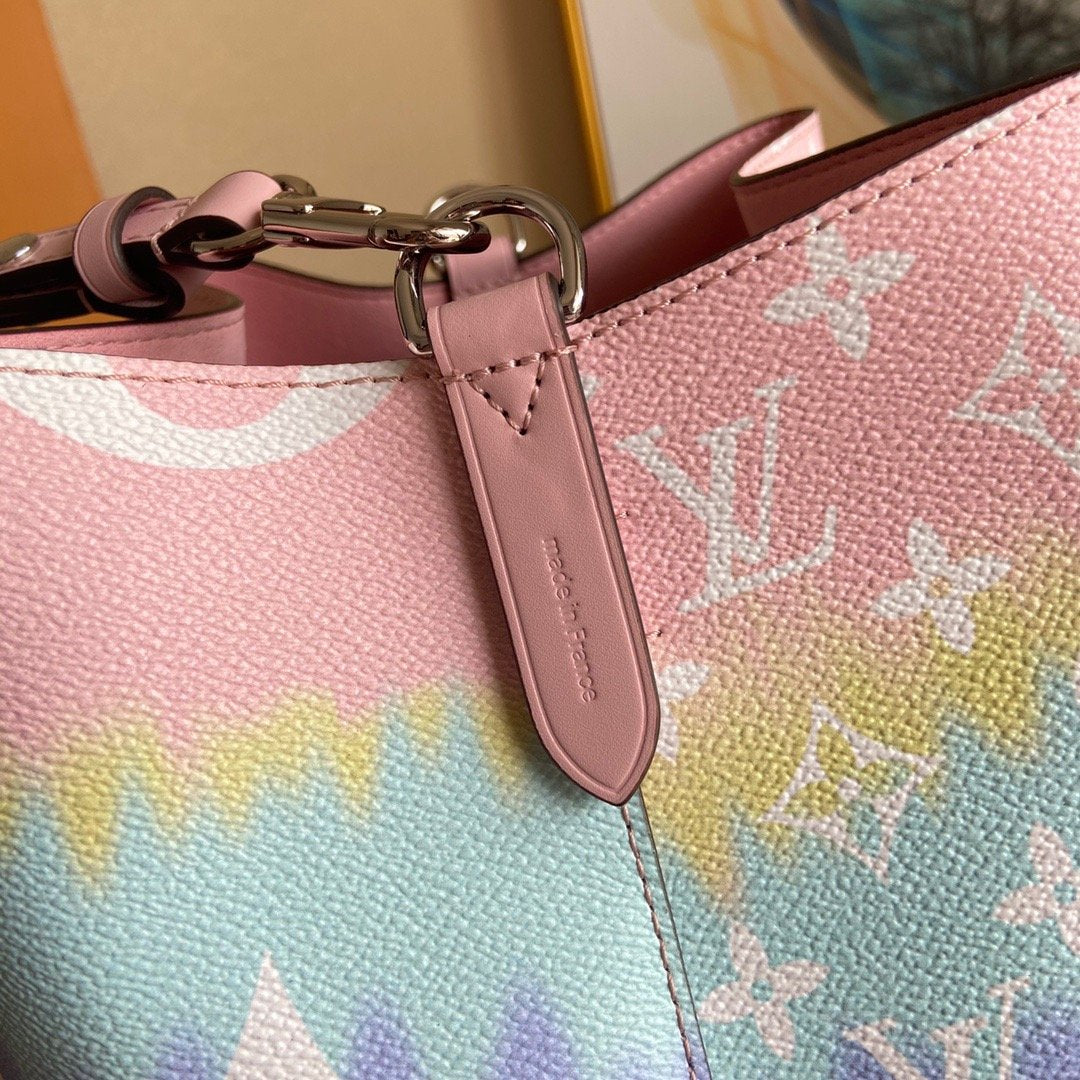 EN - New Arrival Bags LUV 162