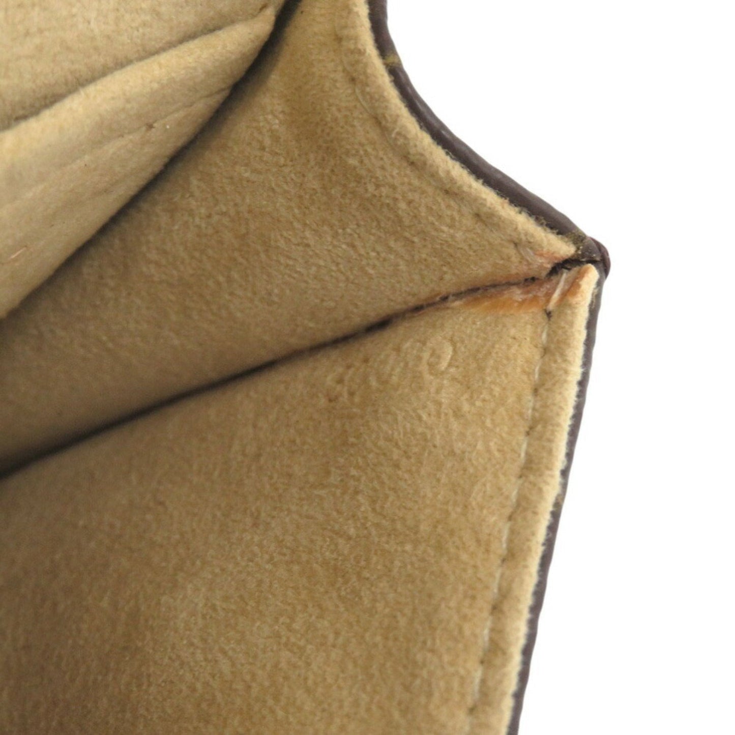 Elegant Canvas Shoulder Bag with Subtle Scratches