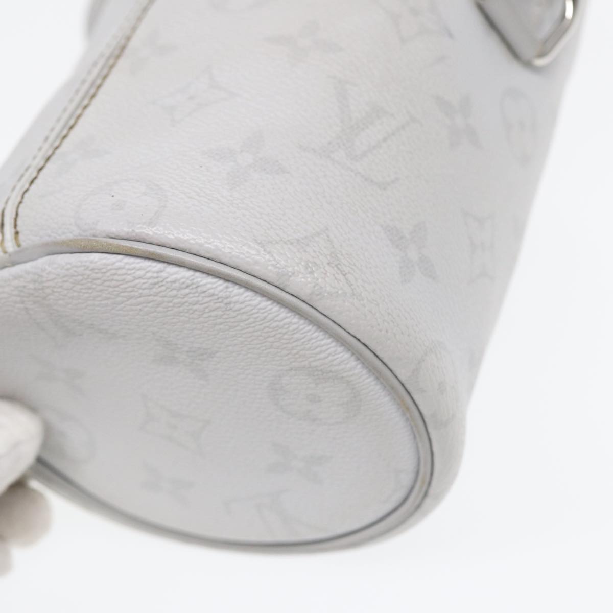 LV x YK Bucket Bag Monogram Empreinte