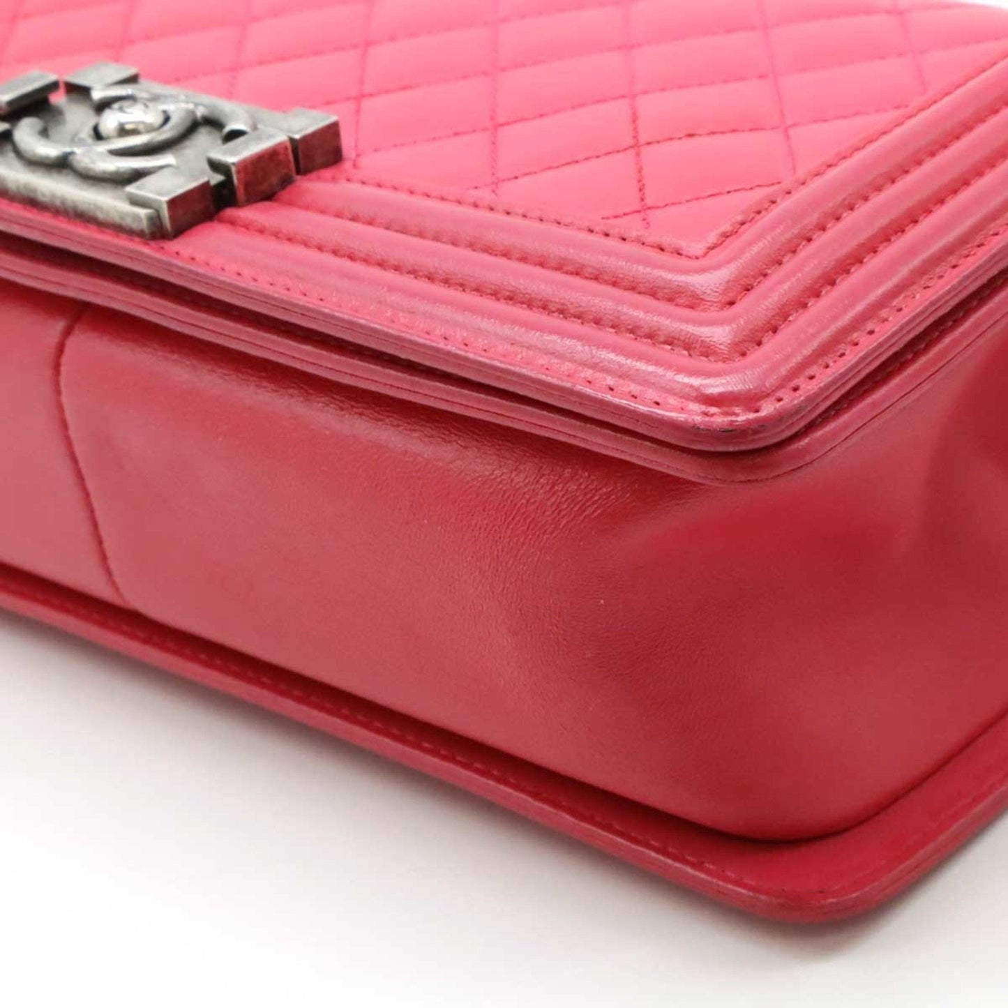 Chanel Boy Chanel Shoulder Bag Pink Lambskin