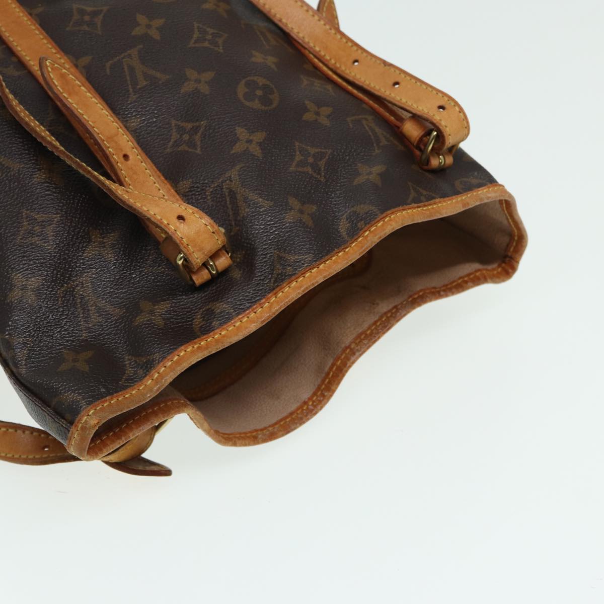 Bucket Bag Monogram Canvas M4752