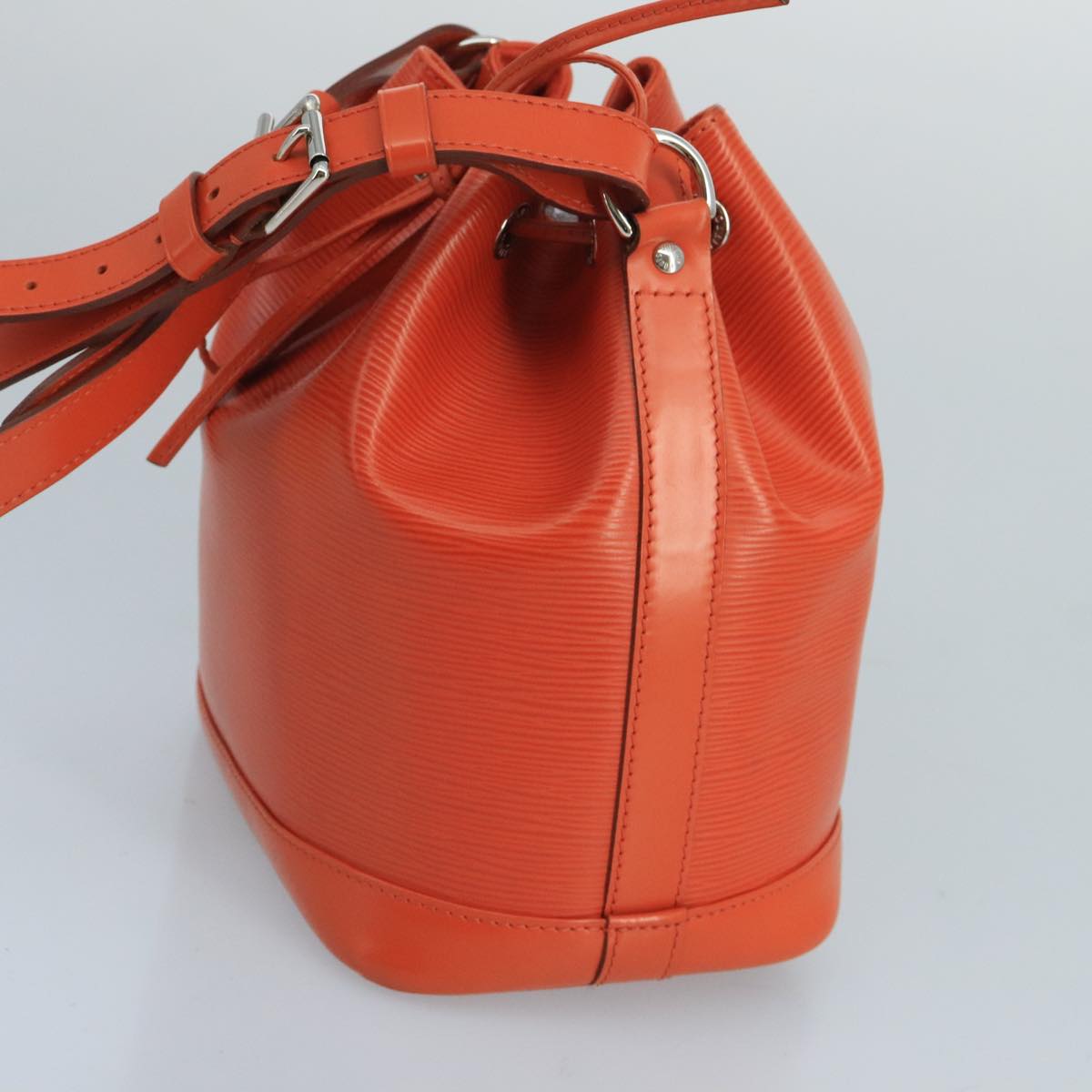 Empreinte Bucket Bag M50465