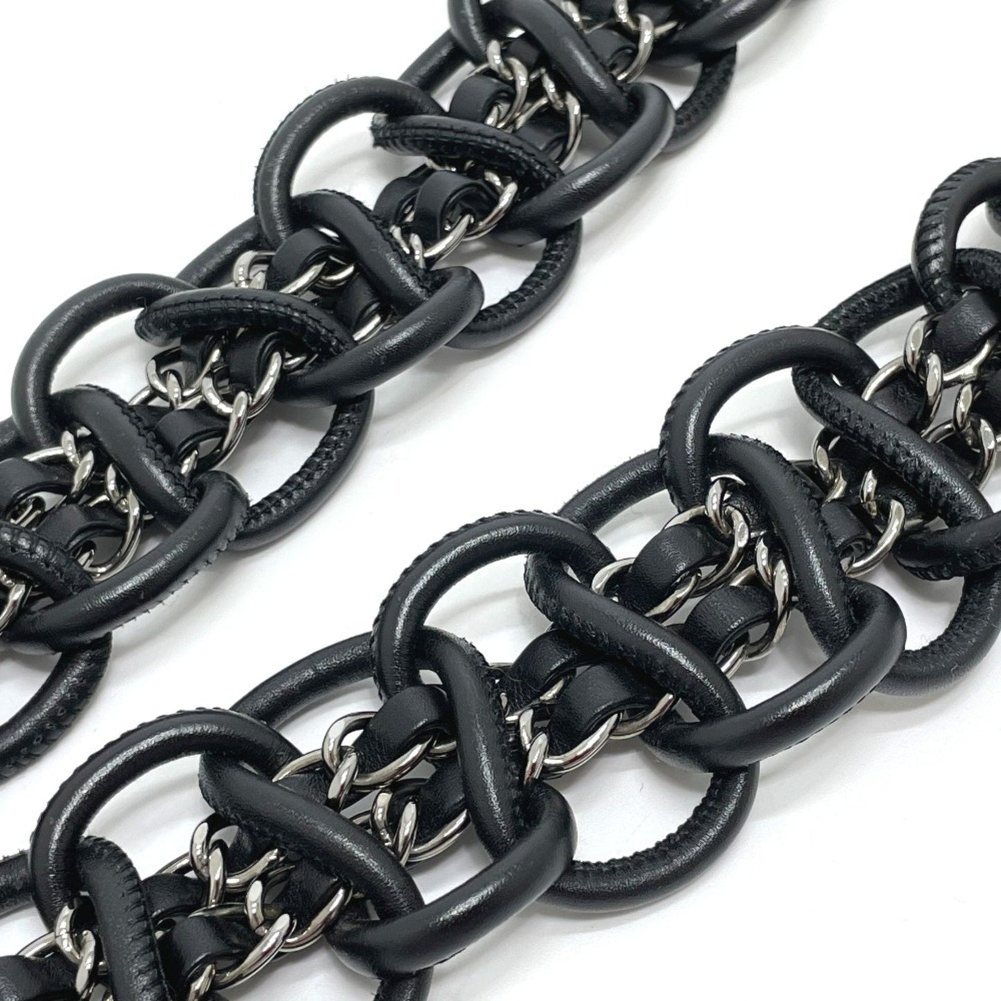 Chanel Tweed Chain Bag Model Tweed