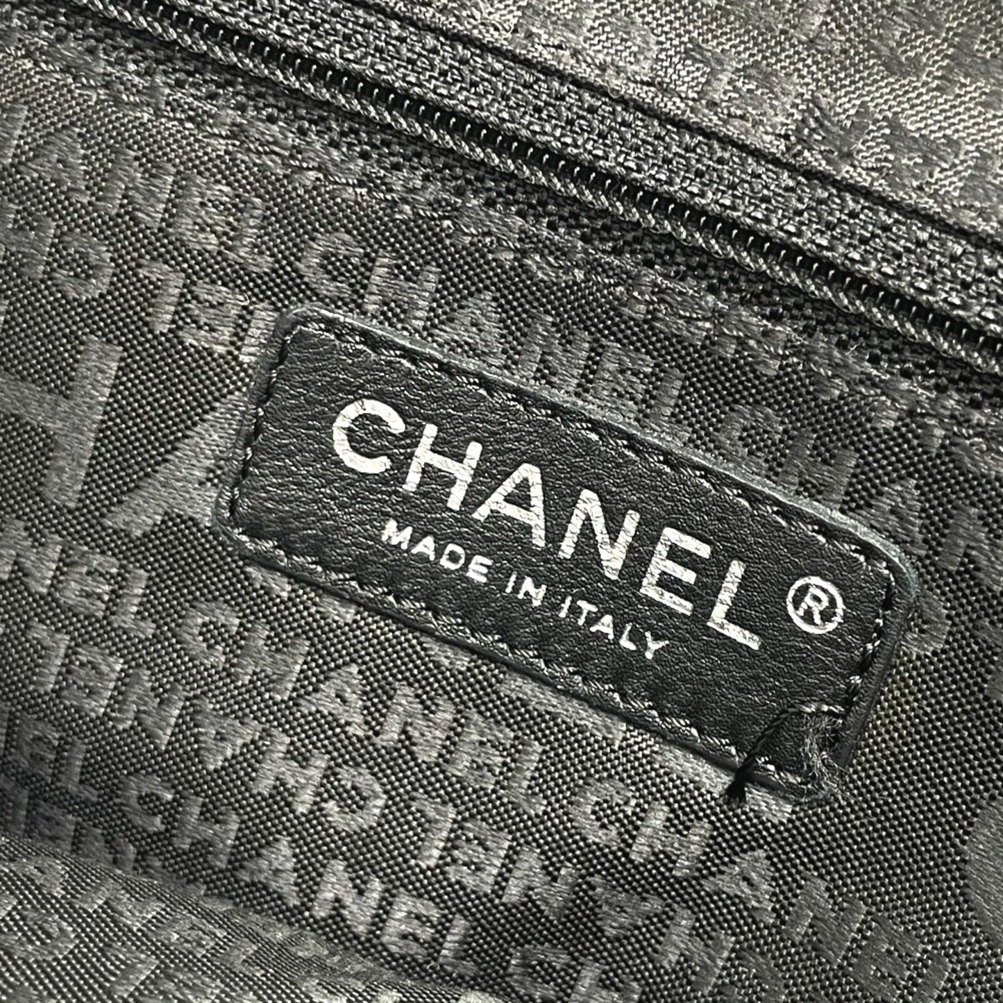 Chanel Tweed Chain Bag Model Tweed