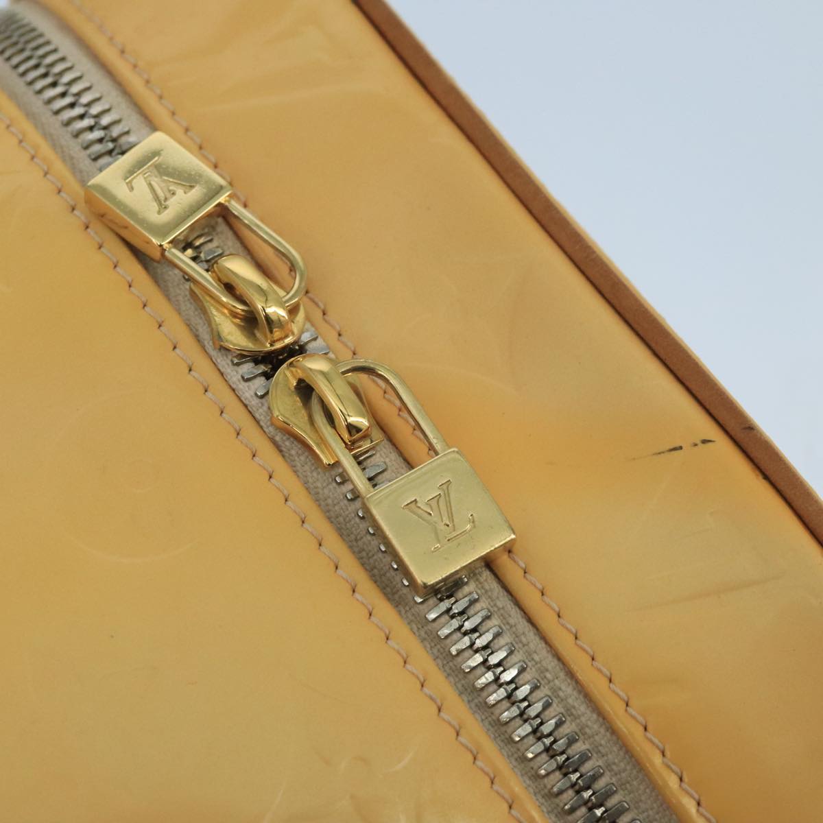 Saintonge Model Crossbody Bag