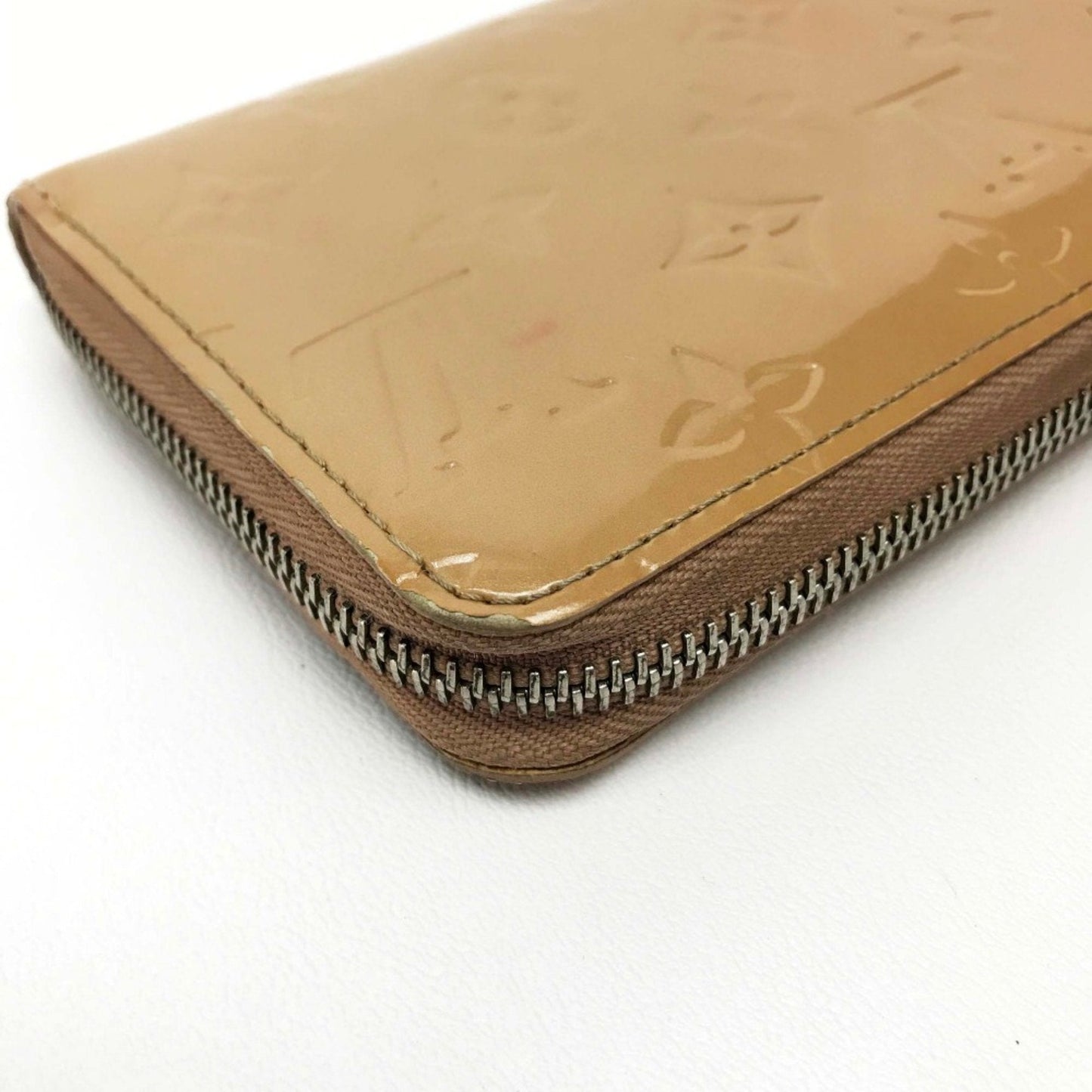 Vernis Zip Wallet Monogram