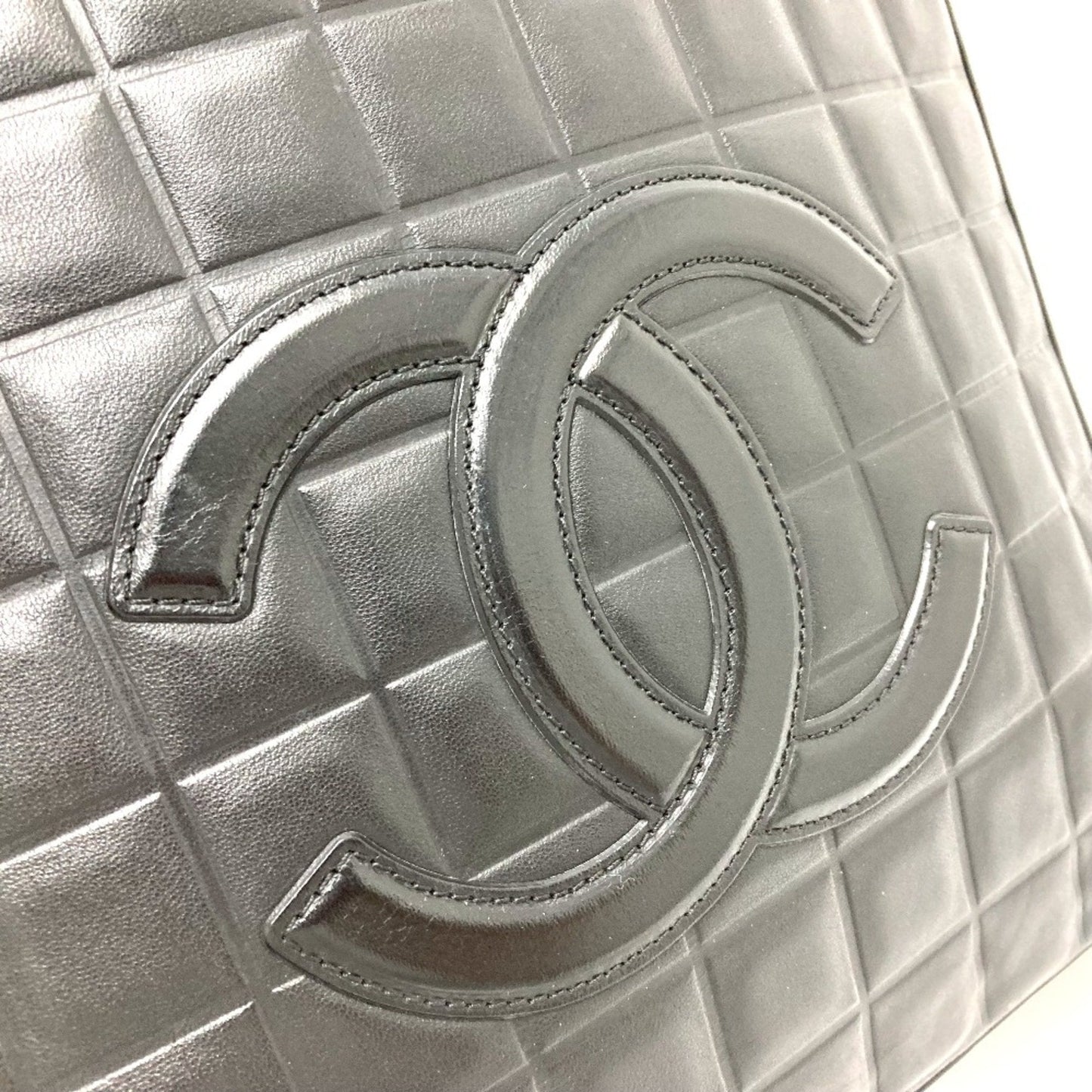 Chanel Quilted Tote Bag Classic Style