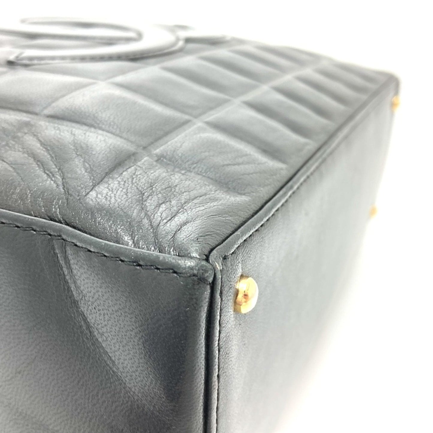 Chanel Quilted Tote Bag Classic Style