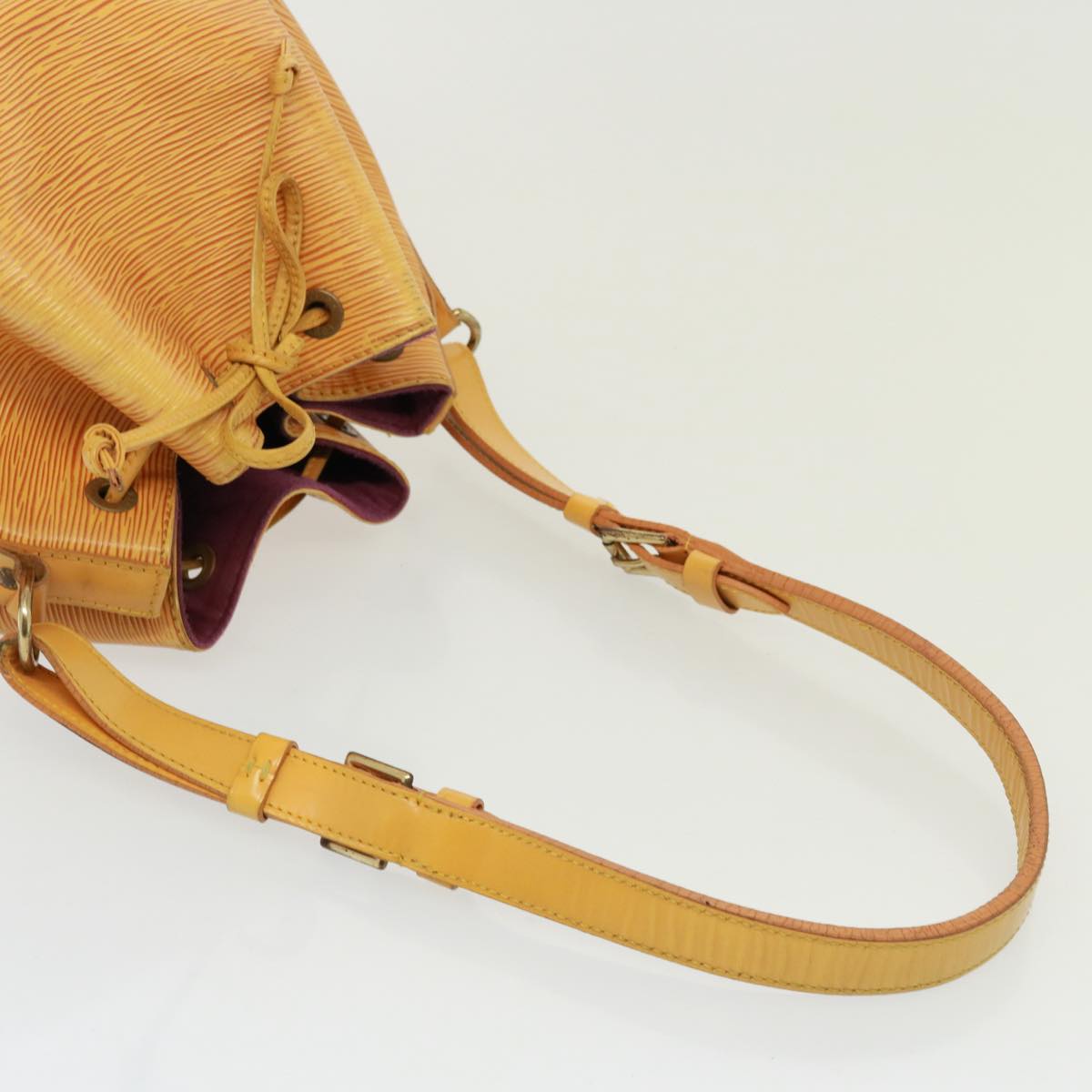 Noe Bucket Bag M42224 Yellow