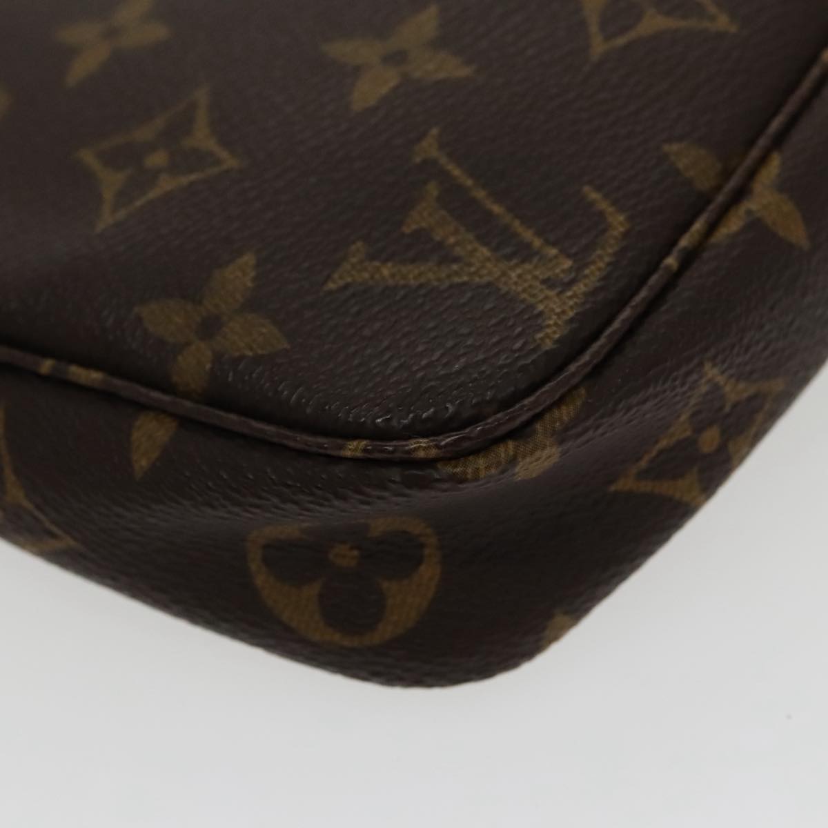 Pochette Flicie Monogram Clutch