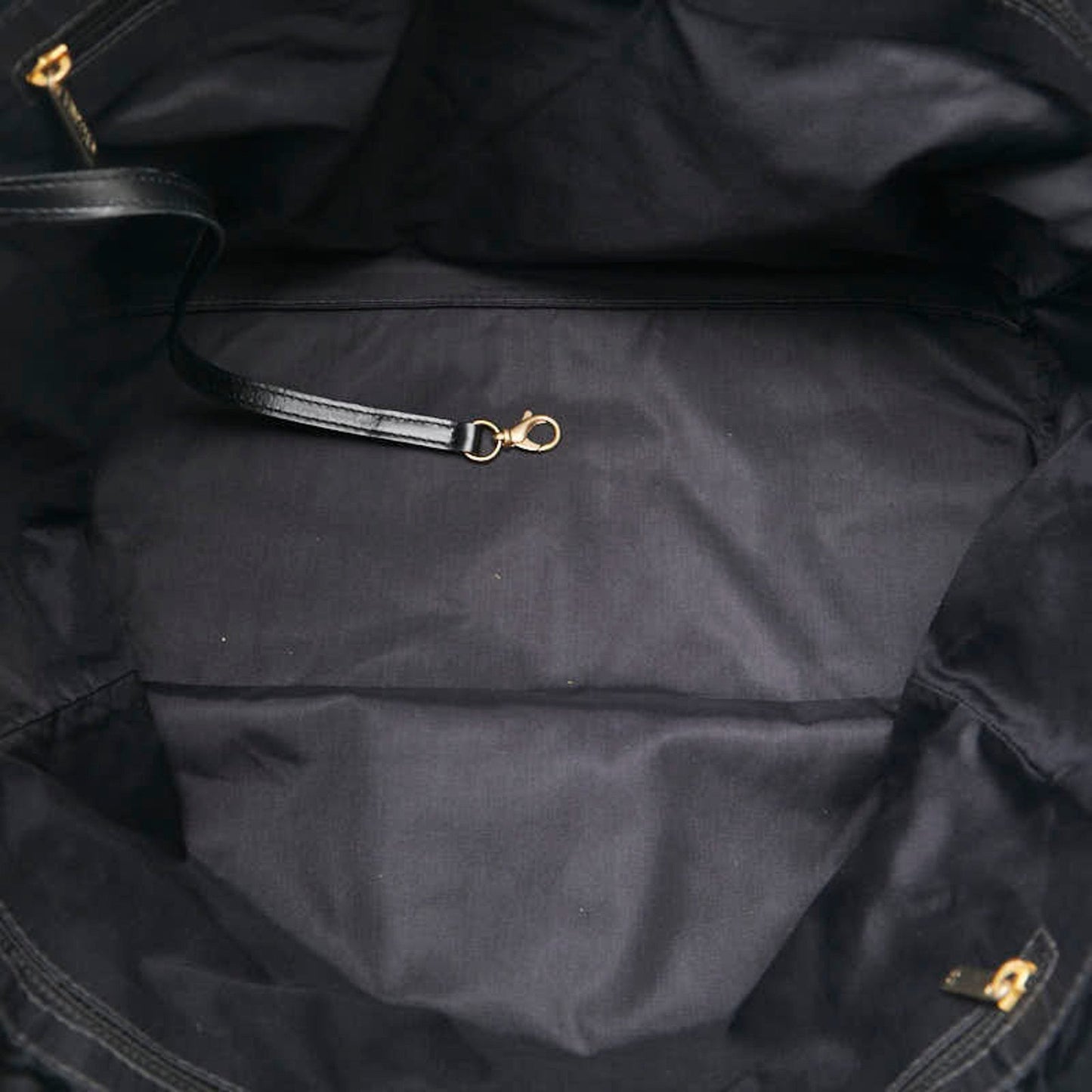 Chanel Quilted Tote Bag Model Black Tote