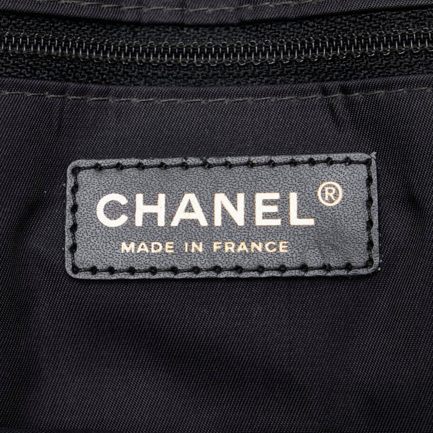 Chanel Quilted Tote Bag Model Black Tote