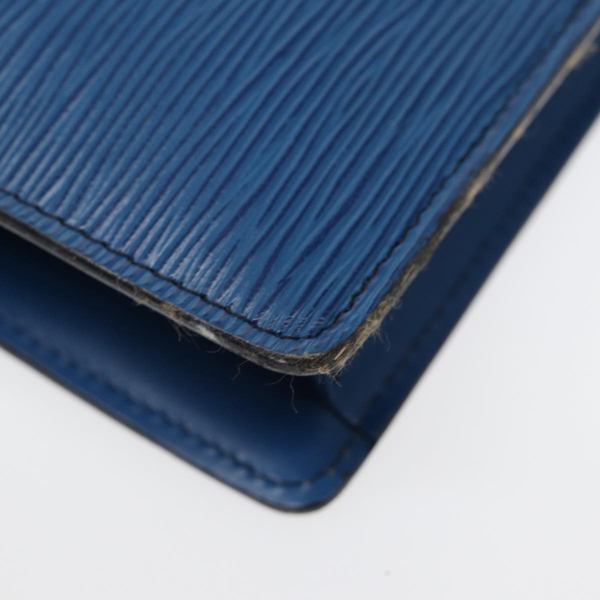 Epi Leather Zippy Wallet