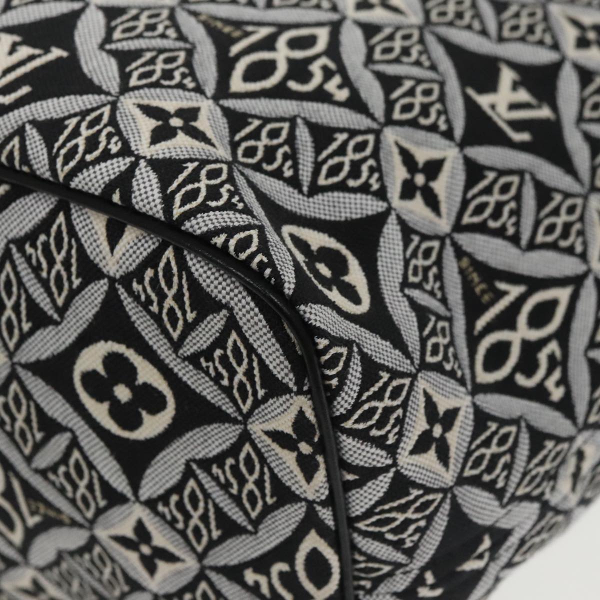 Neverfull MM 1854 Tote Bag