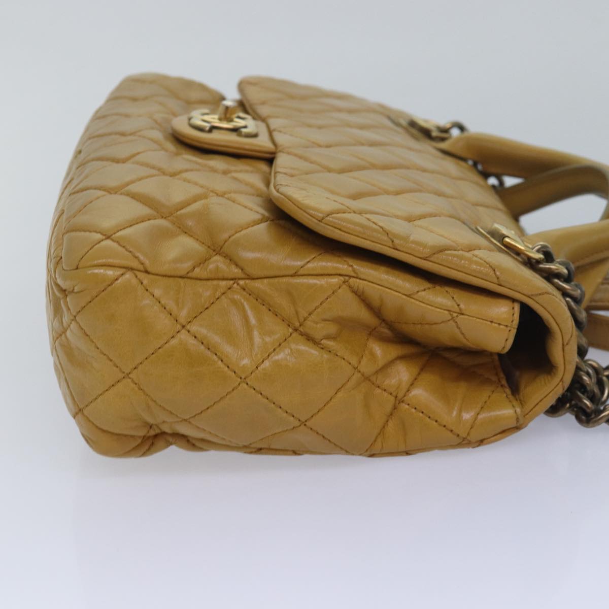 Chanel Quilted Chevron Flap Bag Classic Style