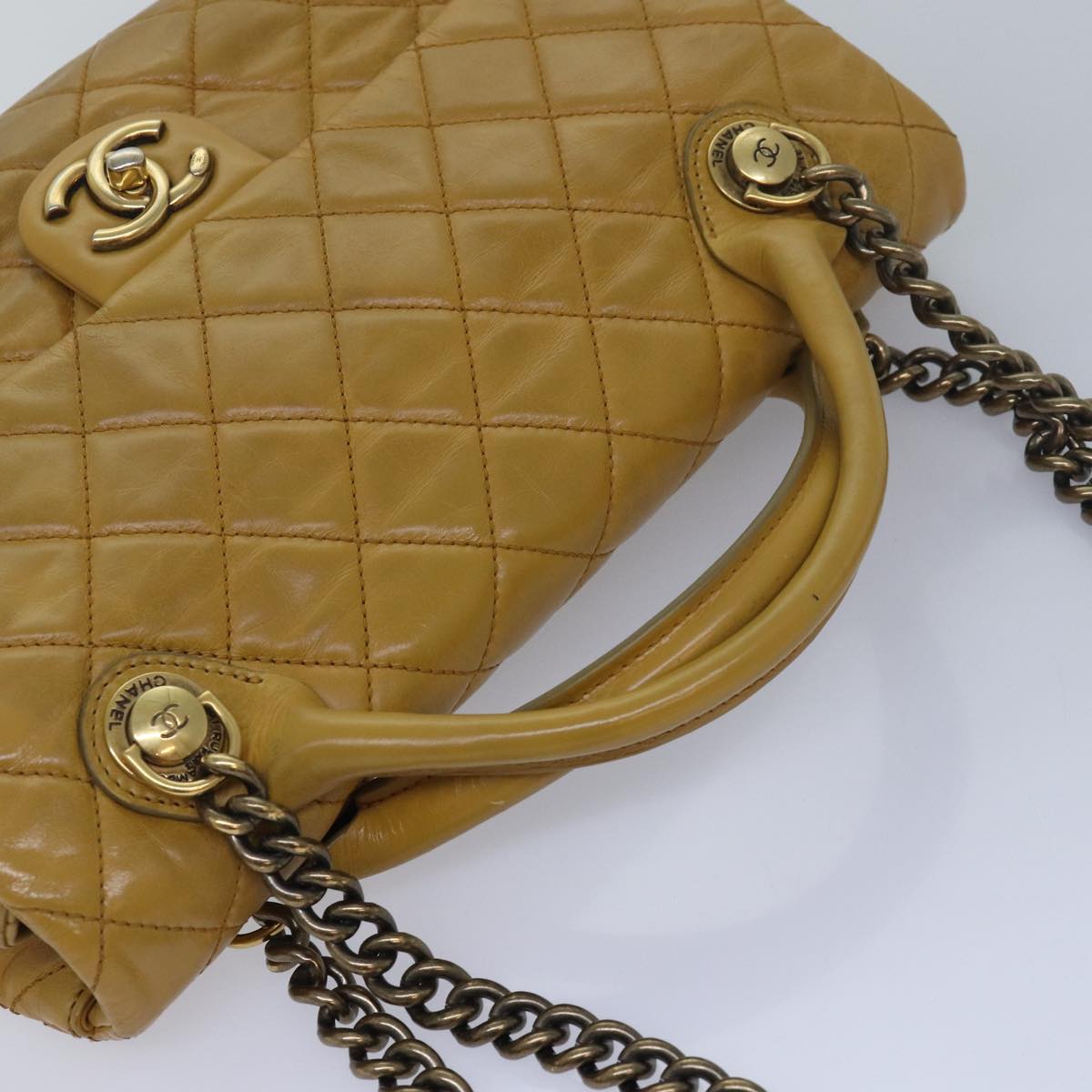 Chanel Quilted Chevron Flap Bag Classic Style