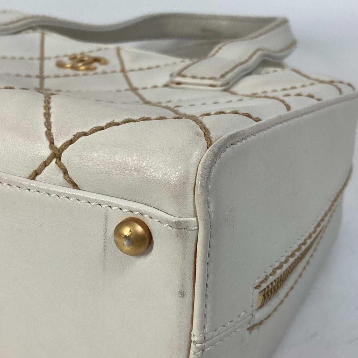 Chanel Classic Quilted Handbag Diamond Stitch