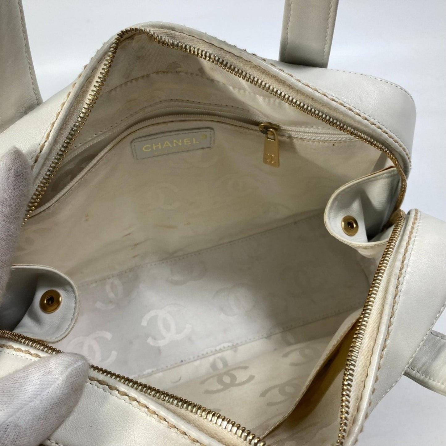 Chanel Classic Quilted Handbag Diamond Stitch