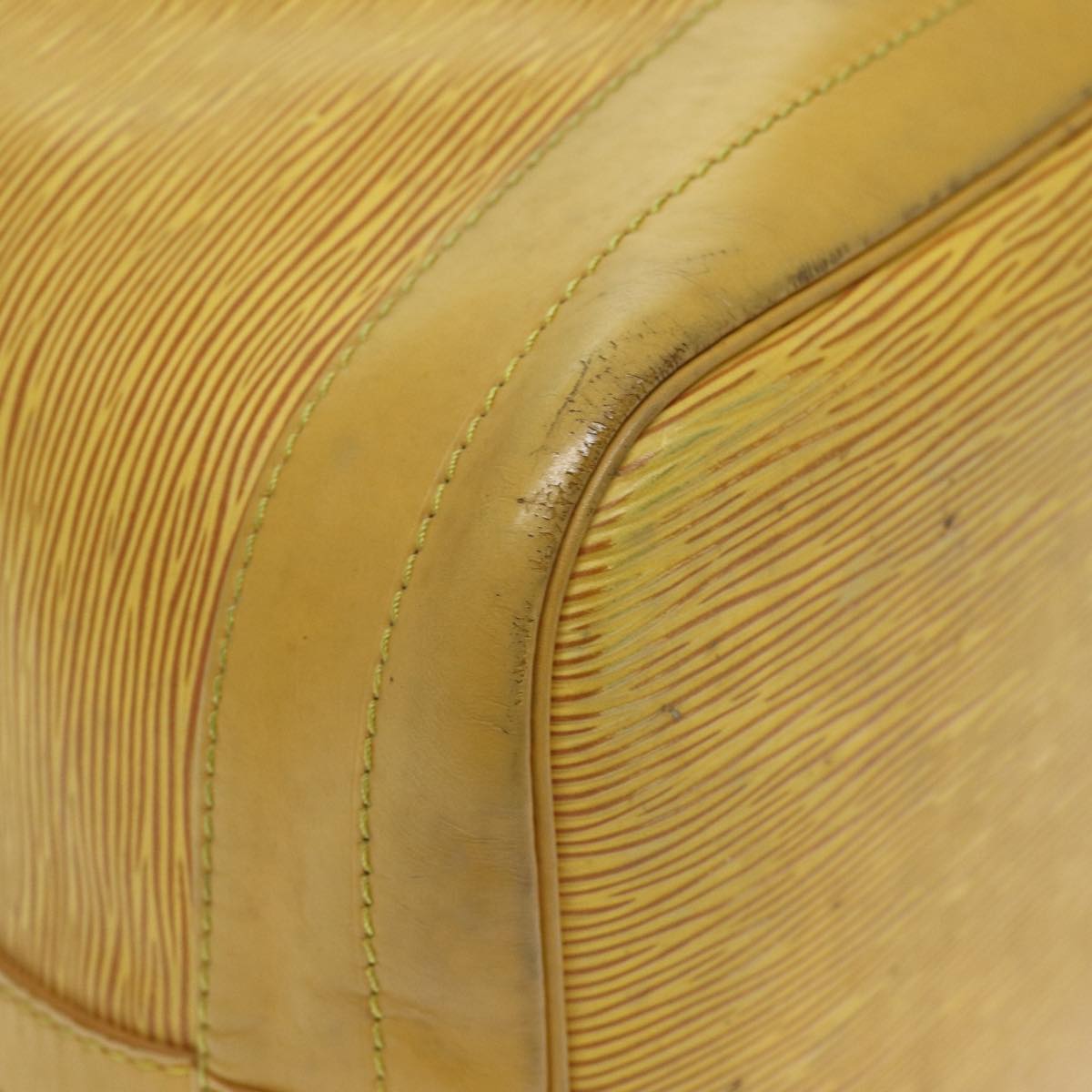 Noe Bucket Bag Yellow Leather