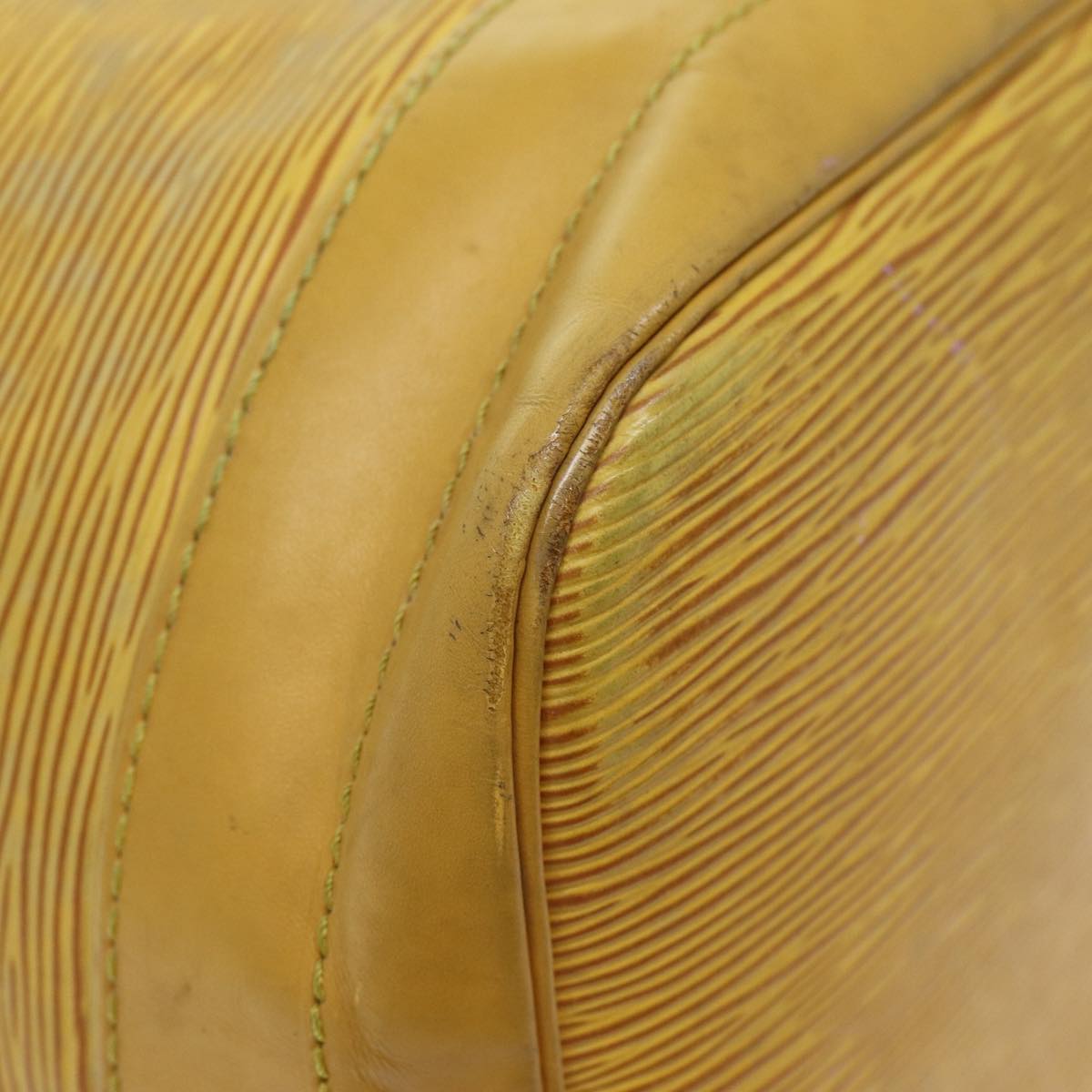 Noe Bucket Bag Yellow Leather