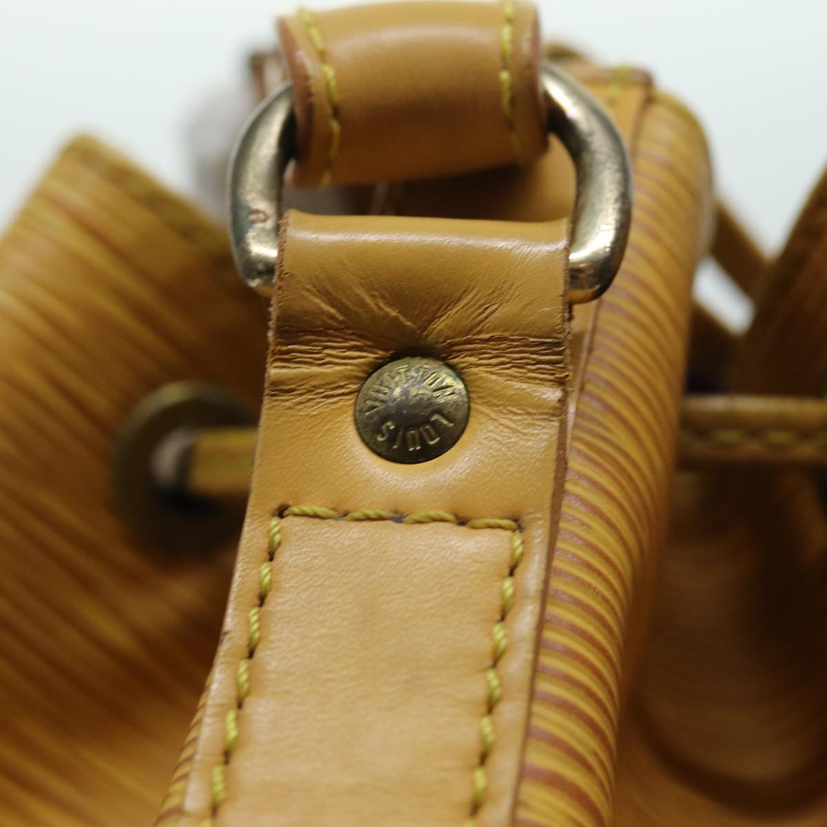 Noe Bucket Bag Yellow Leather