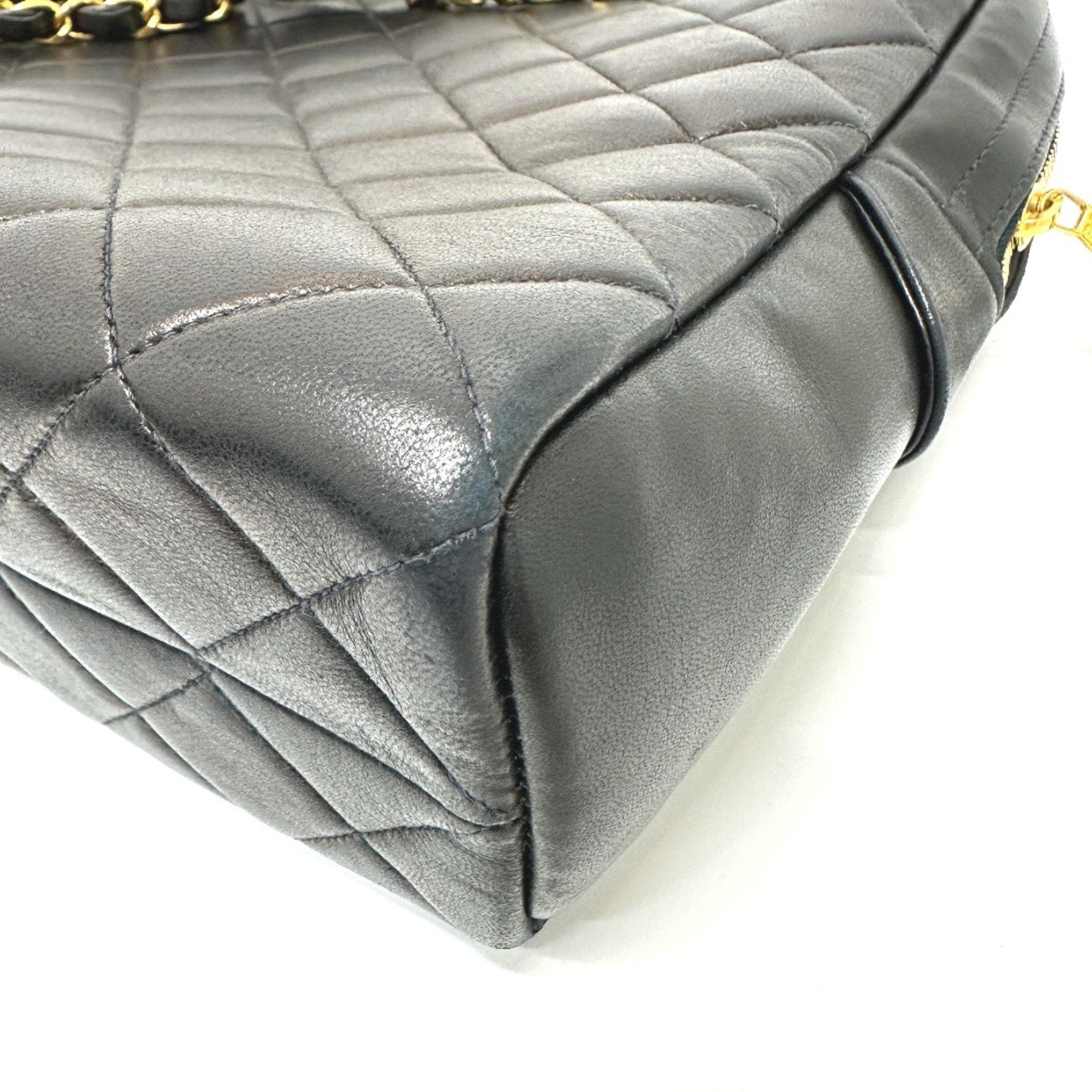 Chanel Classic Jumbo Shoulder Bag