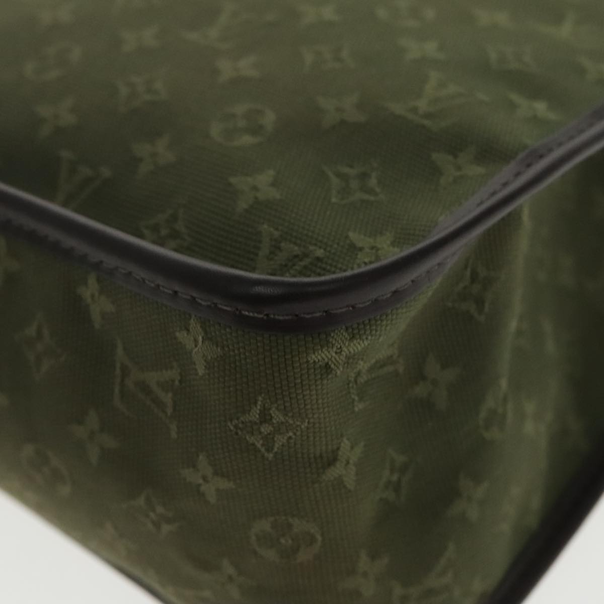 Monogram Canvas Pochette Mtis Shoulder Bag