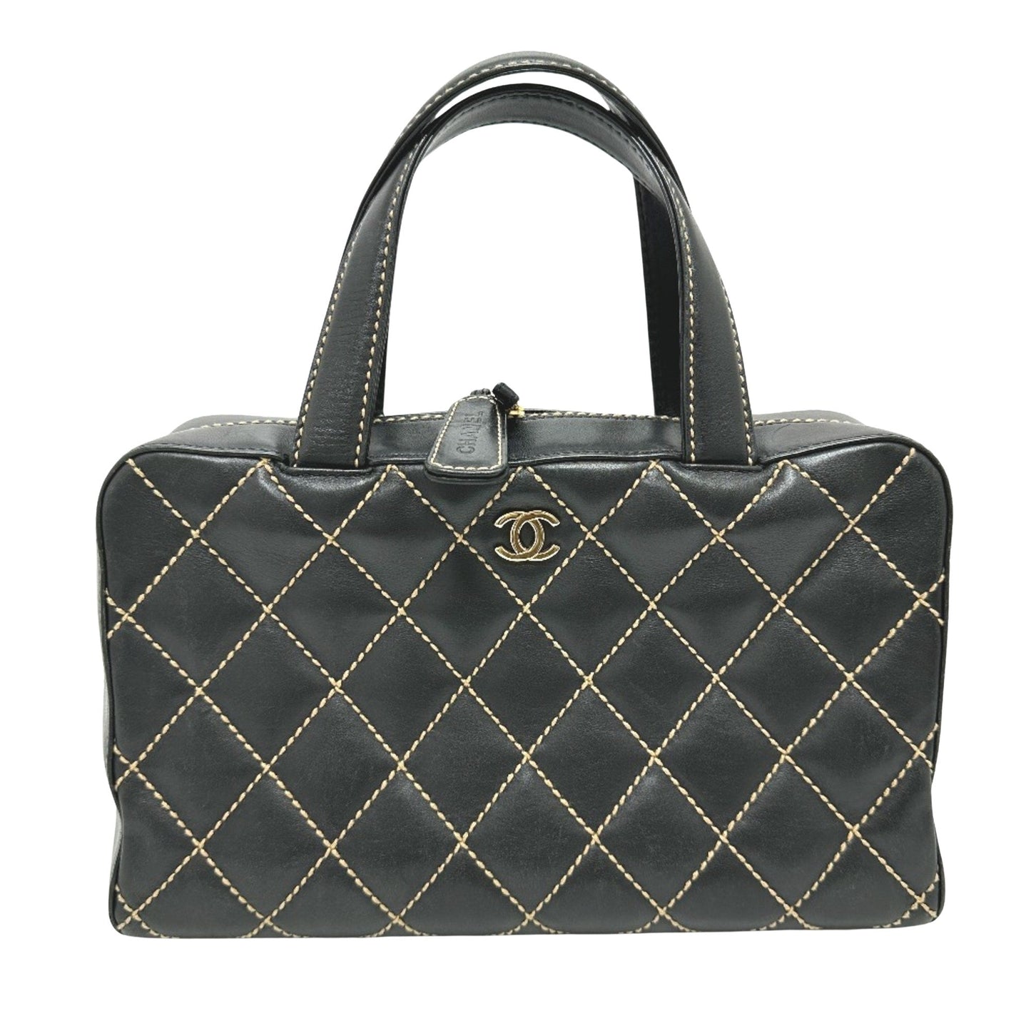 Chanel Quilted Leather Handbag Diamond Style