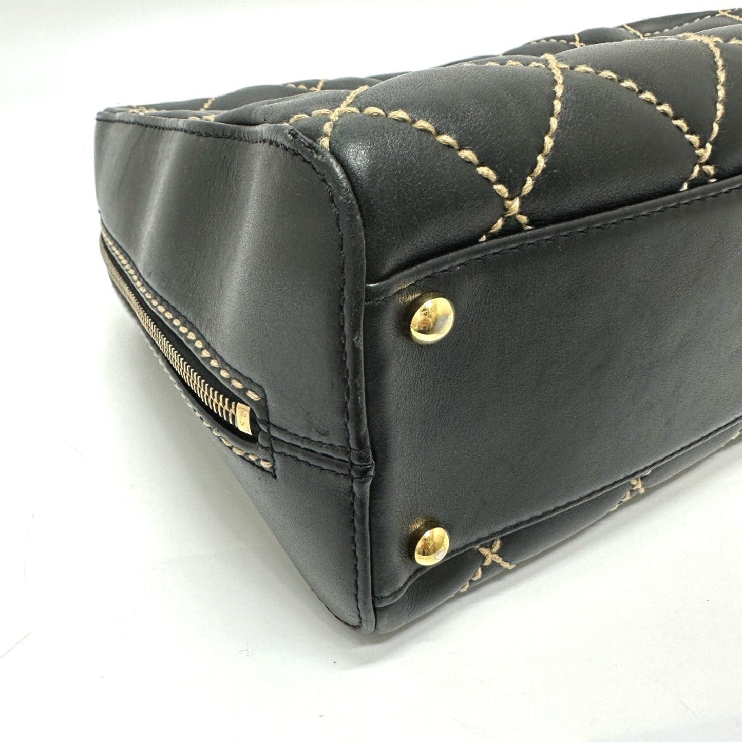 Chanel Quilted Leather Handbag Diamond Style