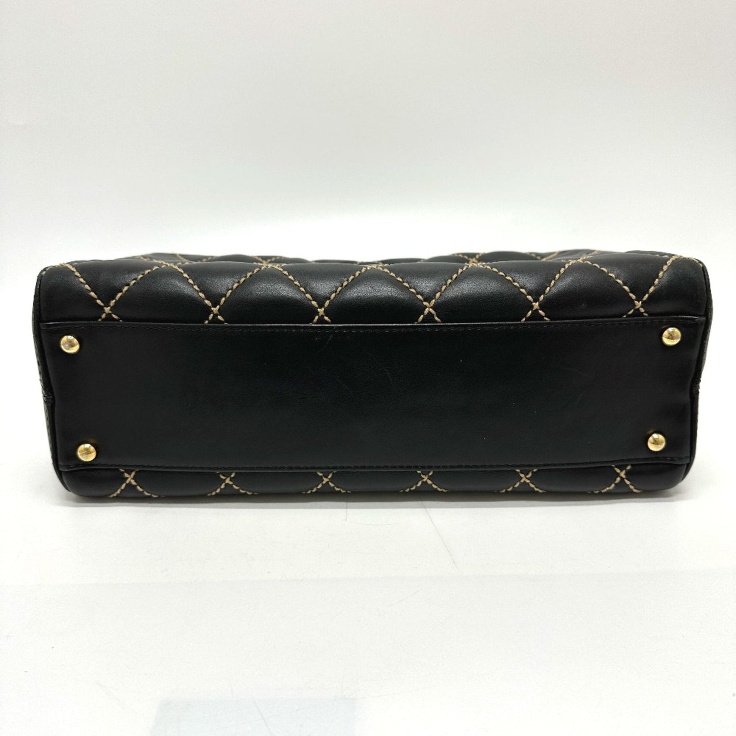 Chanel Quilted Leather Handbag Diamond Style