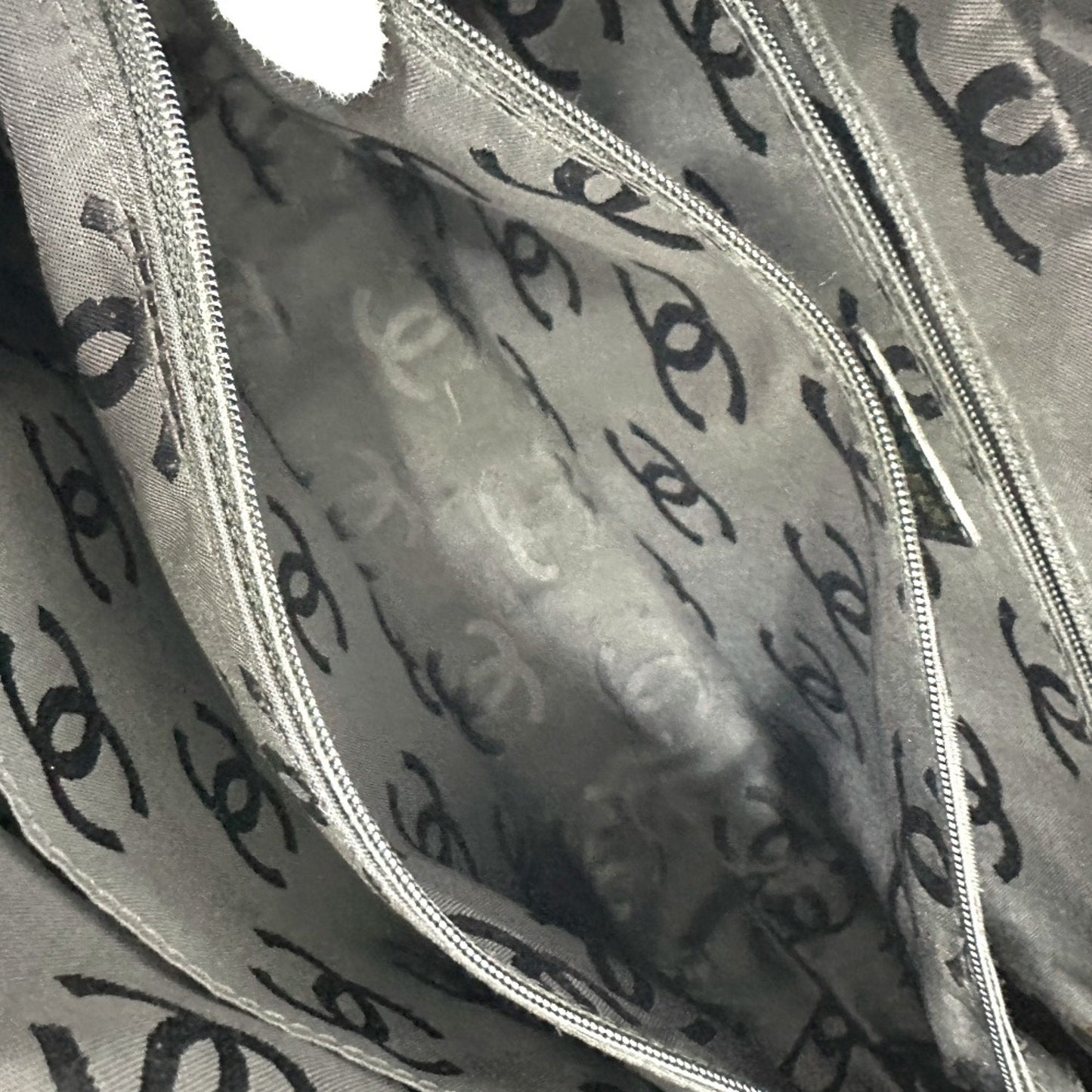 Chanel Quilted Leather Handbag Diamond Style