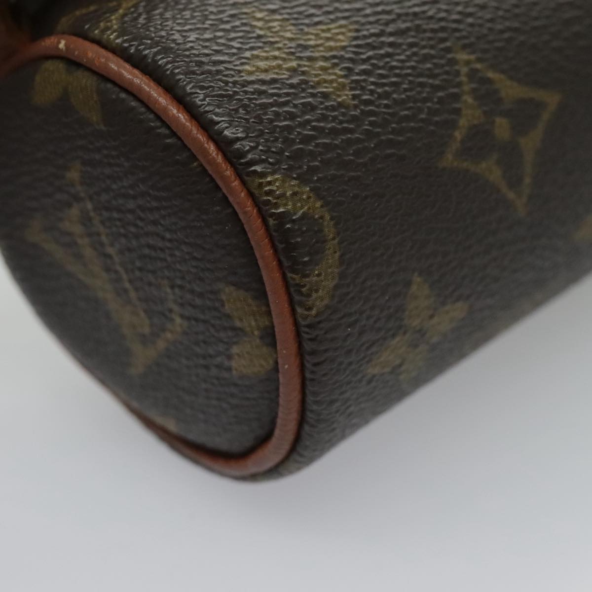 Pochette Toilette 26 Monogram Clutch