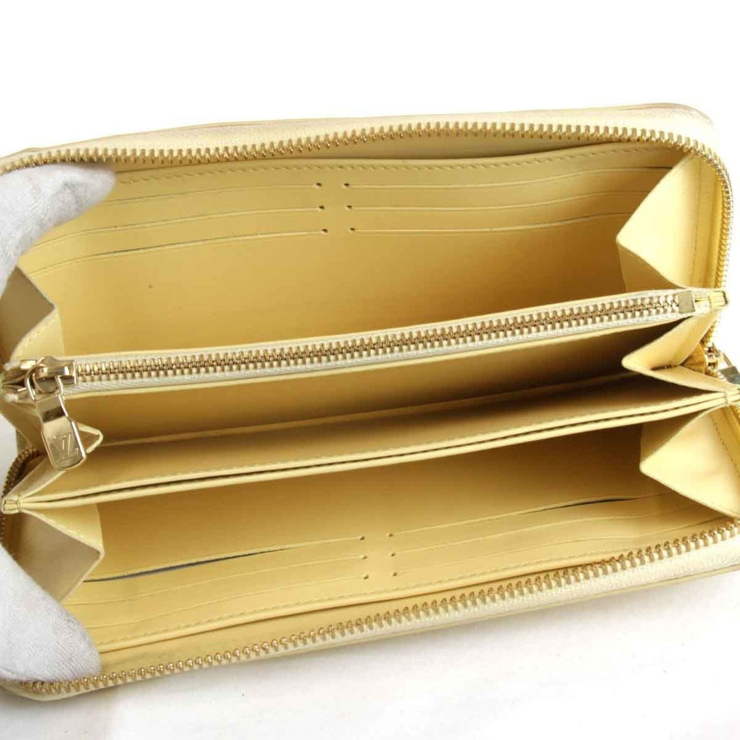 Luxury Leather Zippy Wallet