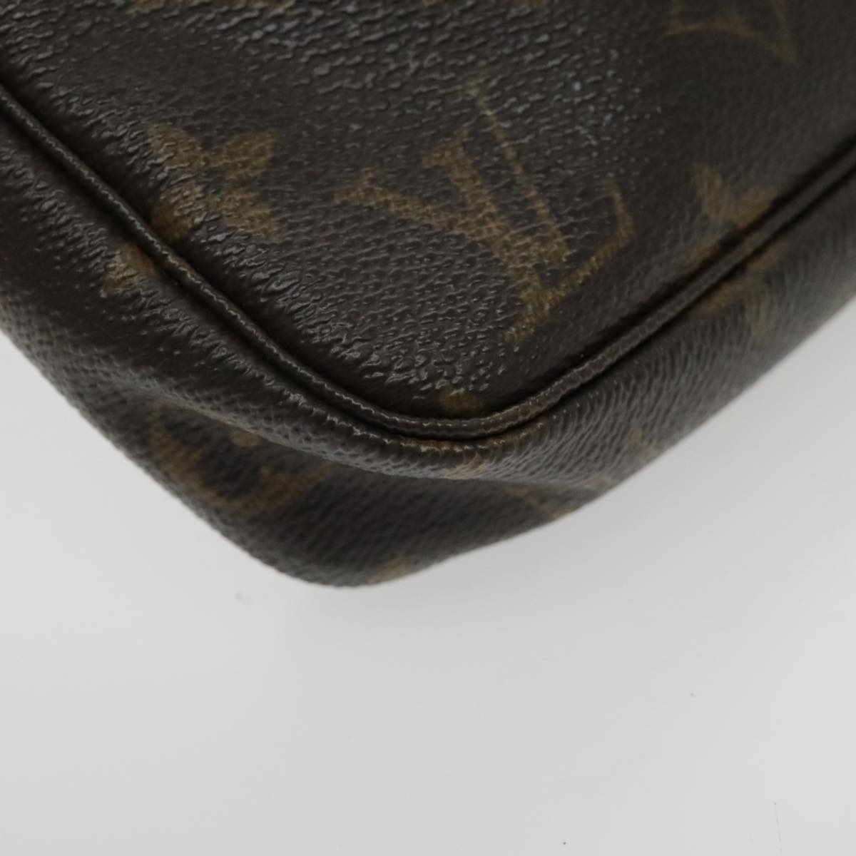 Pochette Accessoires Monogram Clutch