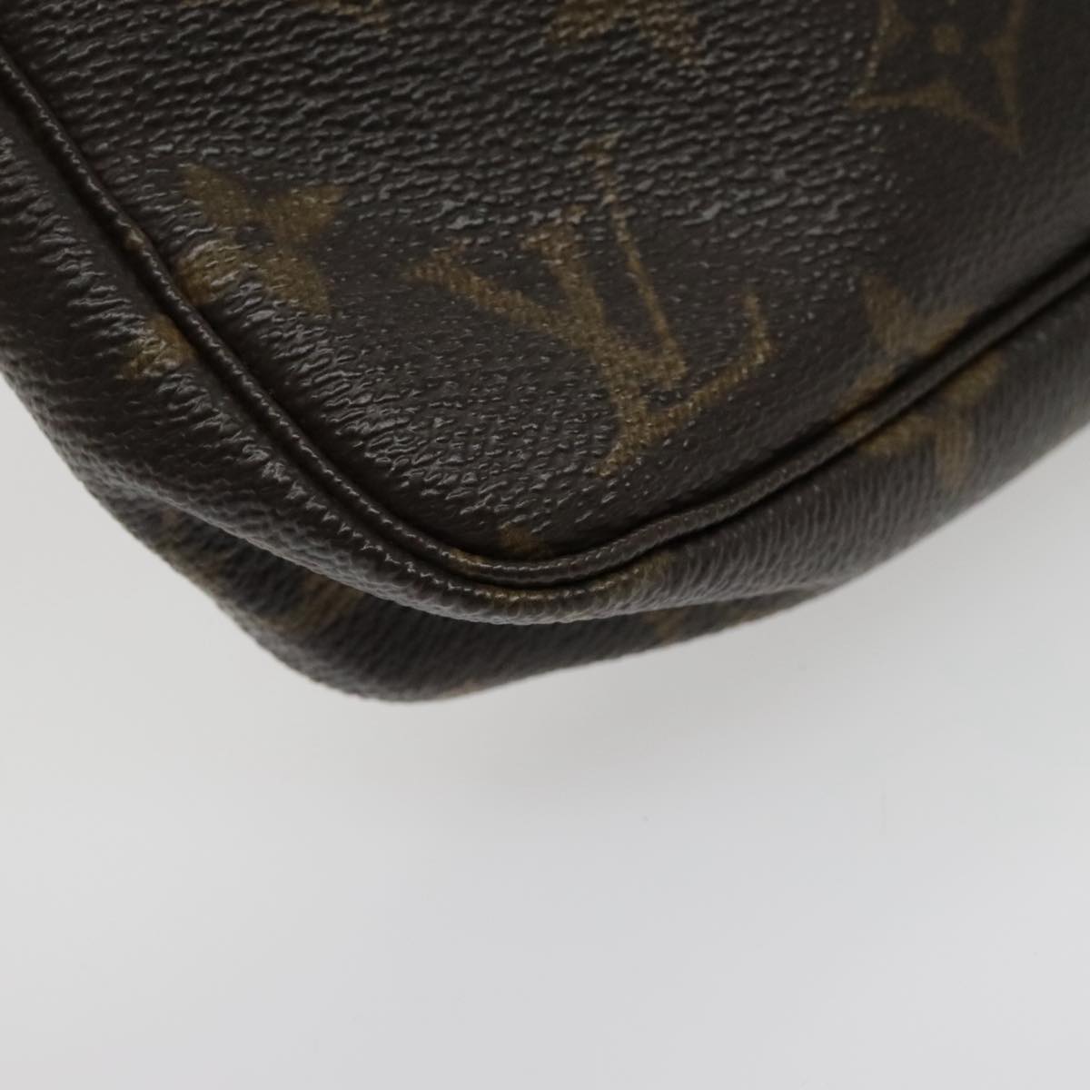 Pochette Accessoires Monogram Clutch