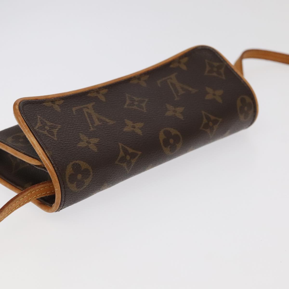 Monogram Canvas Pochette Clutch