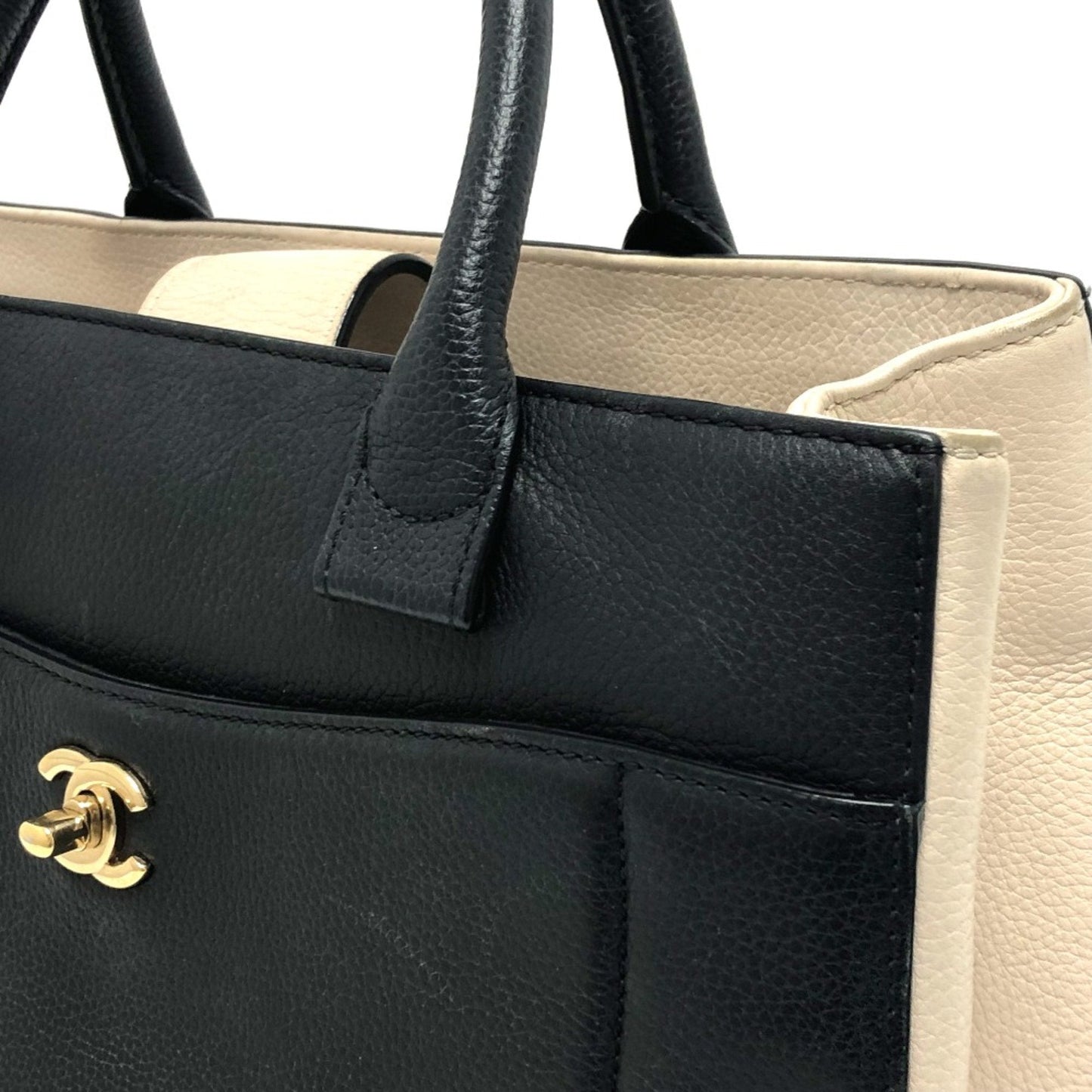 Chanel hopping Tote Bag Black  Beige