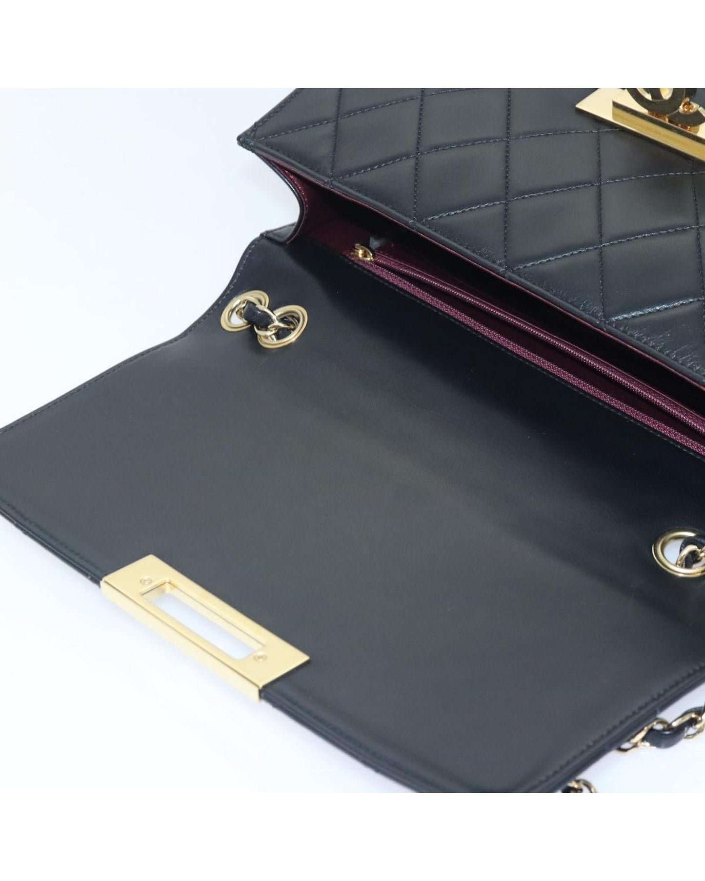 CHANEL Classic Flap Shoulder Bag
