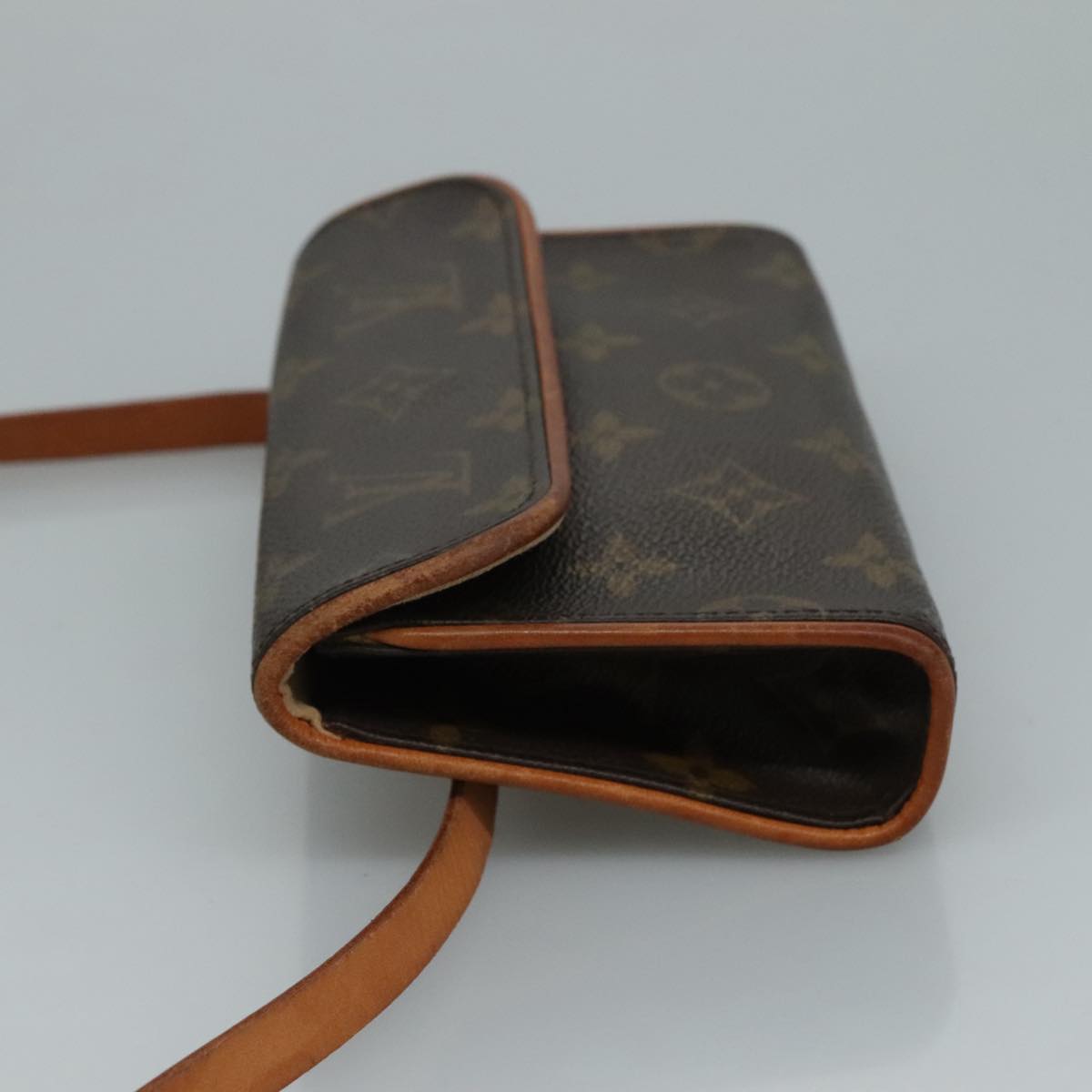 Florentine Canvas Shoulder Bag with Strap