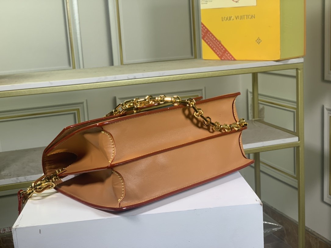 EN - New Arrival Bags LUV 108