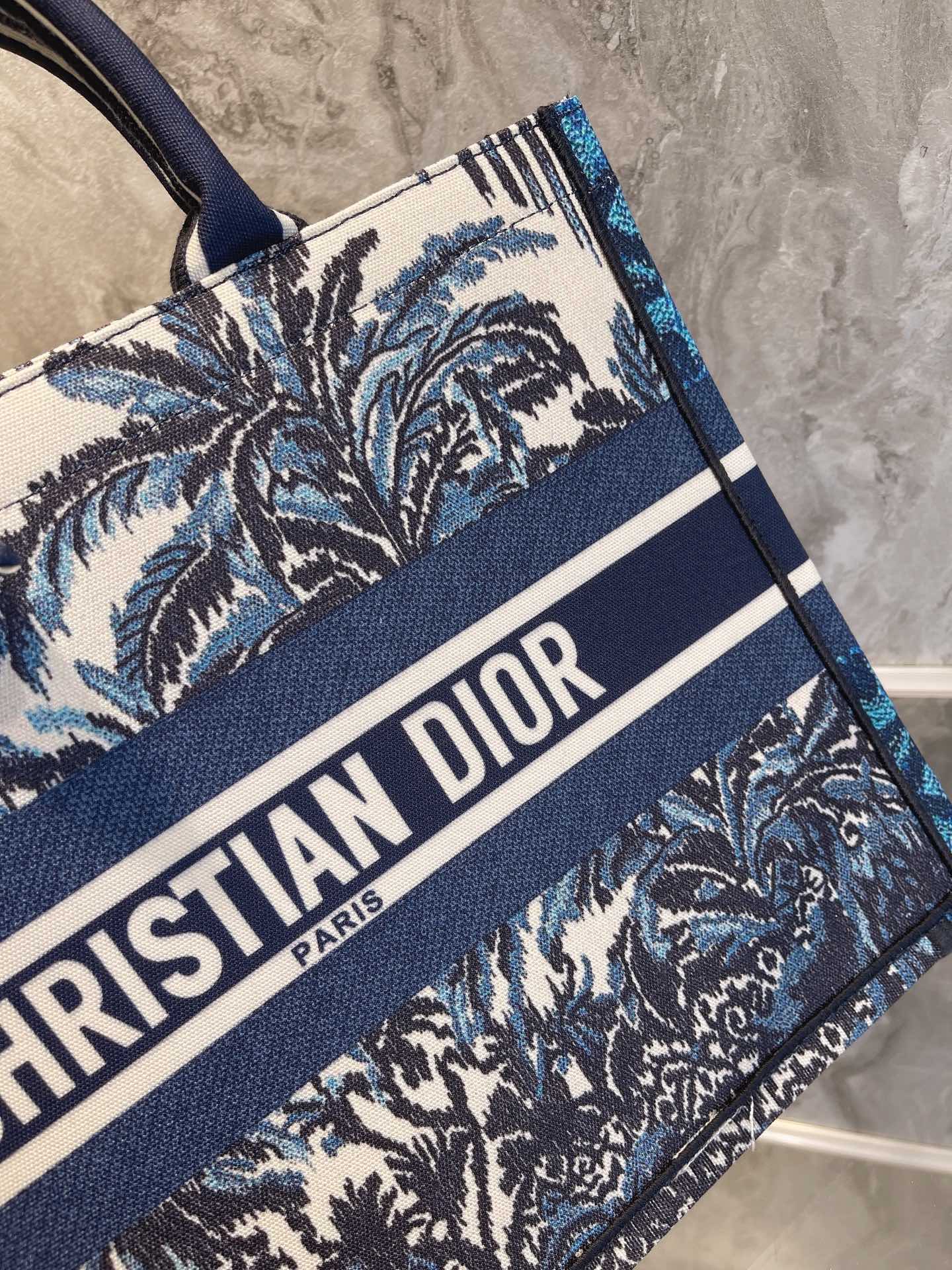 EN - NEW Arrival Bags DIR 194