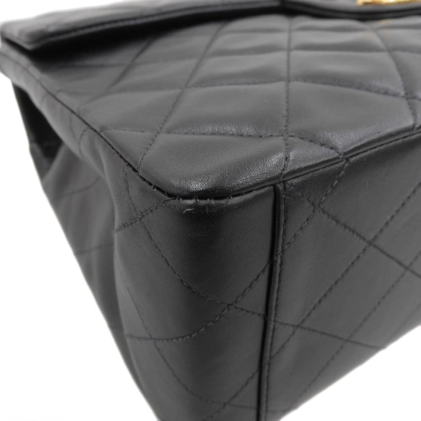 Chanel Classic Jumbo Chain Bag