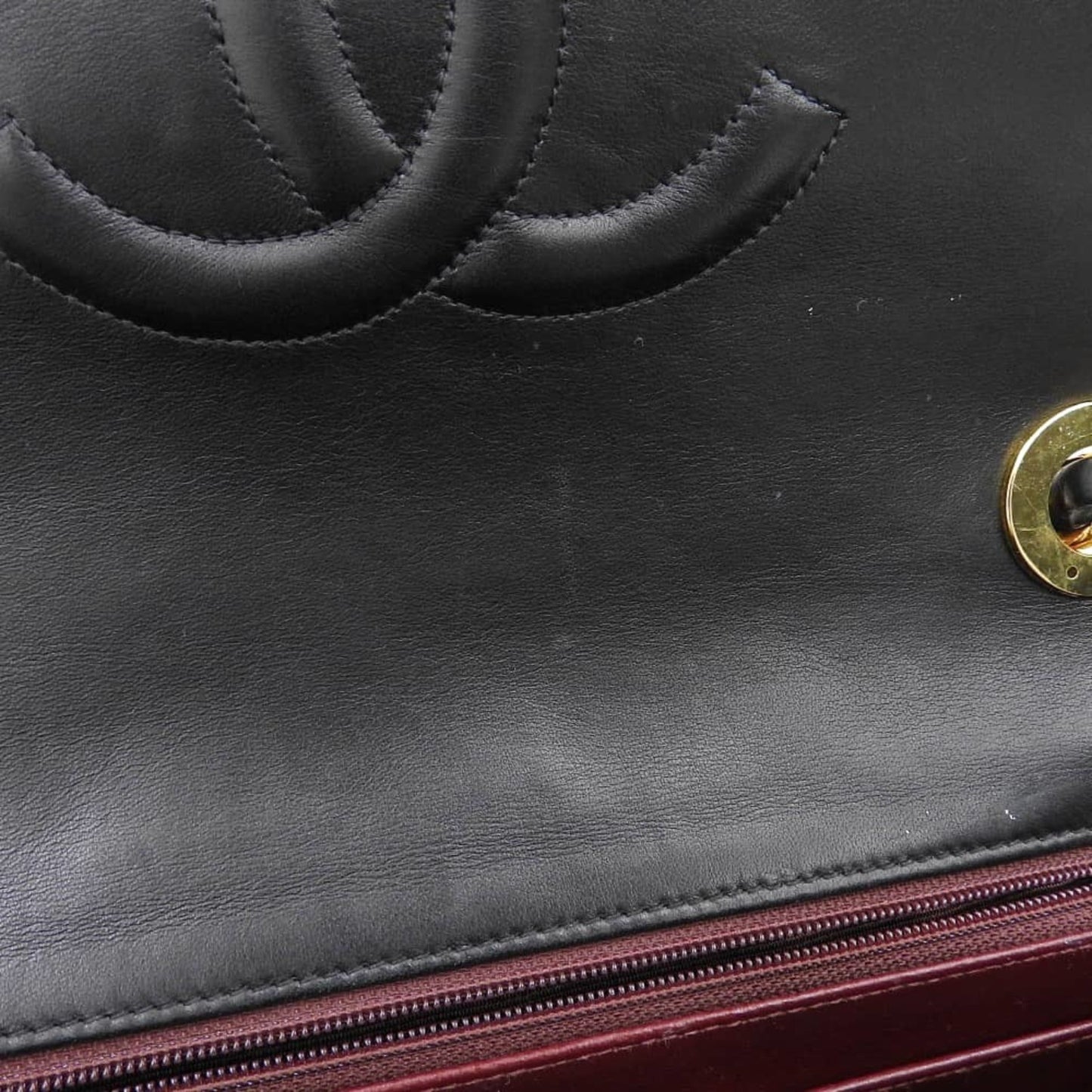 Chanel Classic Jumbo Chain Bag