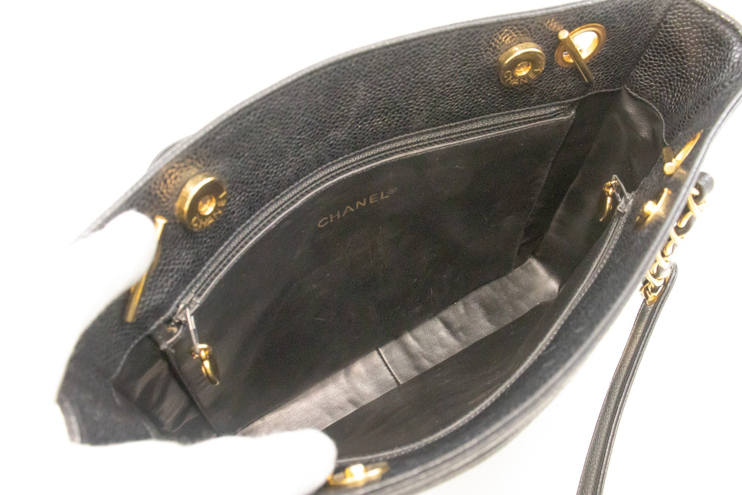 Chanel Chanel Caviar Leather Chain Bag