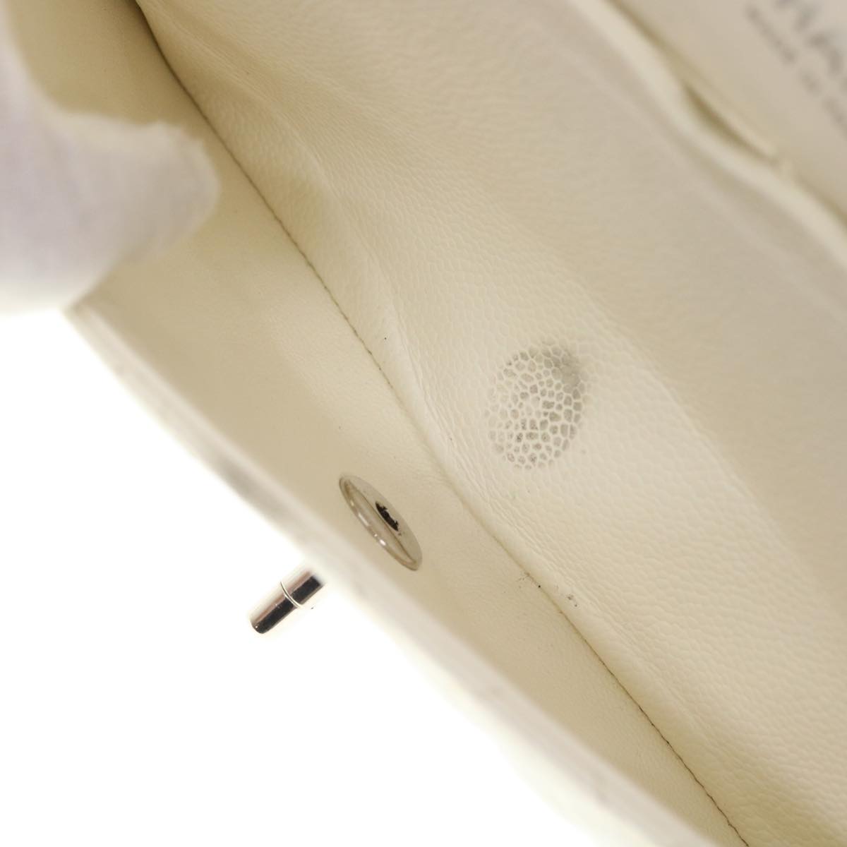 Chanel Classic Flap Bag Medium Style