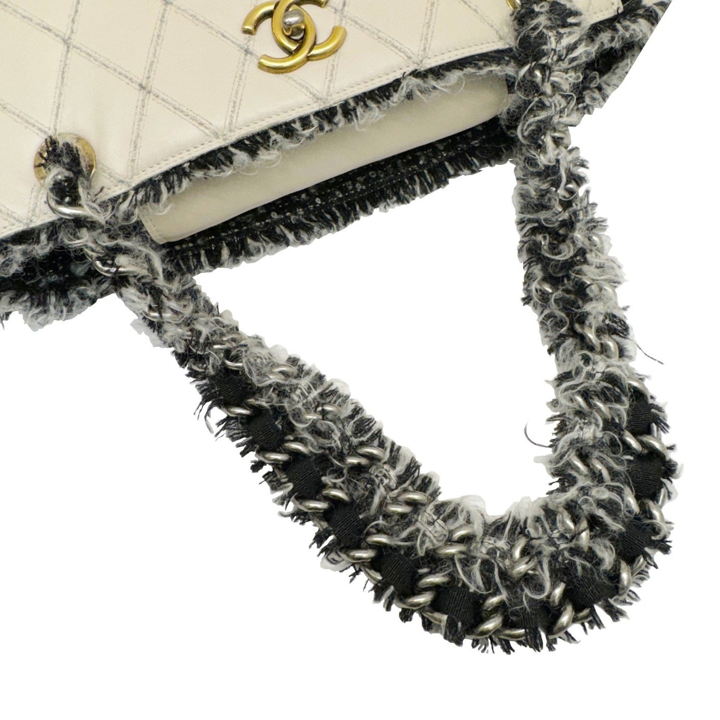 Chanel Quilted Tote Bag ModelTweed Trim Tote